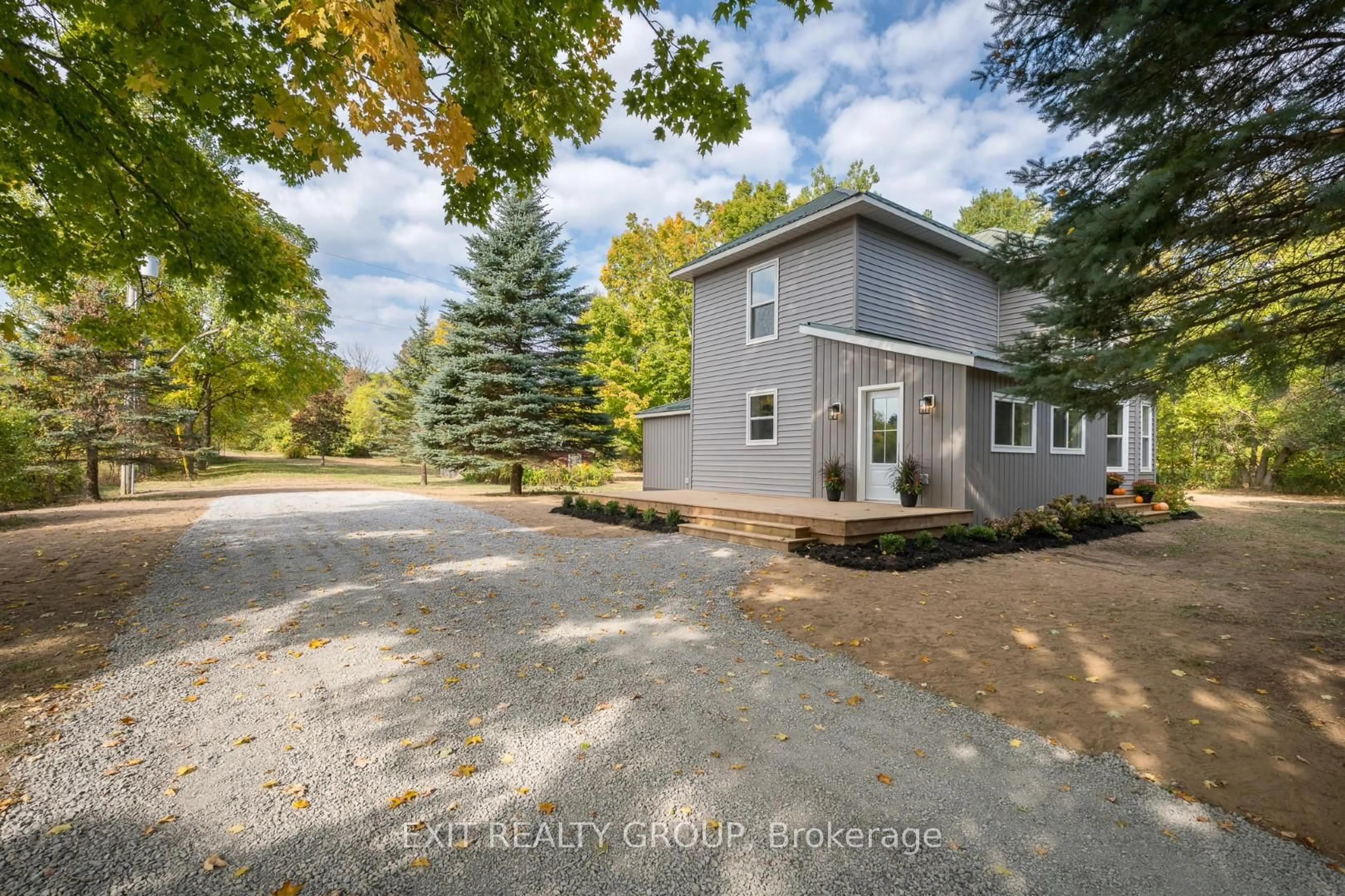 A pic from outside/outdoor area/front of a property/back of a property/a pic from drone, unknown for 107 French Settlement Rd, Tweed Ontario K0K 3J0