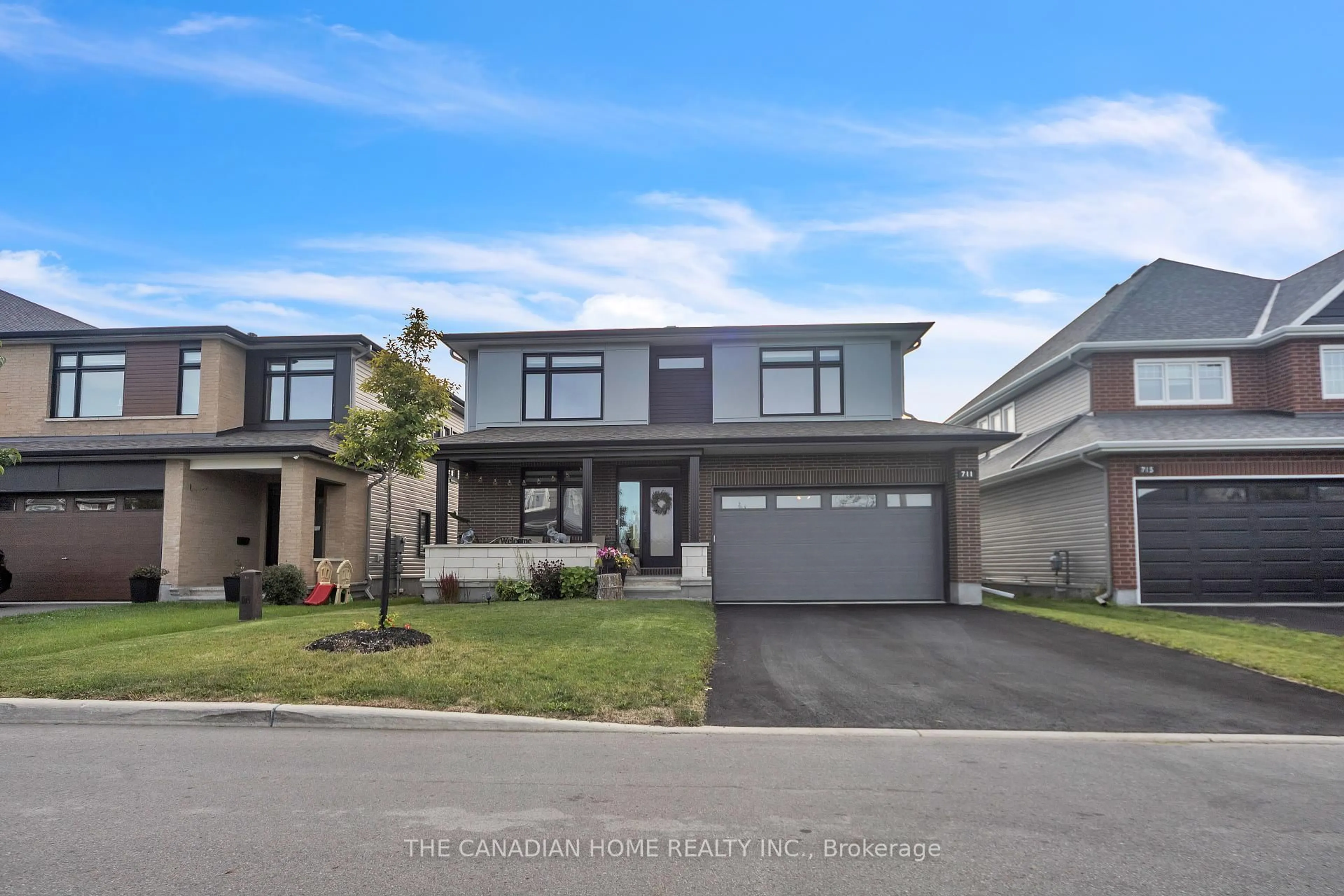 Unknown for 711 Moonflower Cres, Ottawa Ontario K1T 0X8