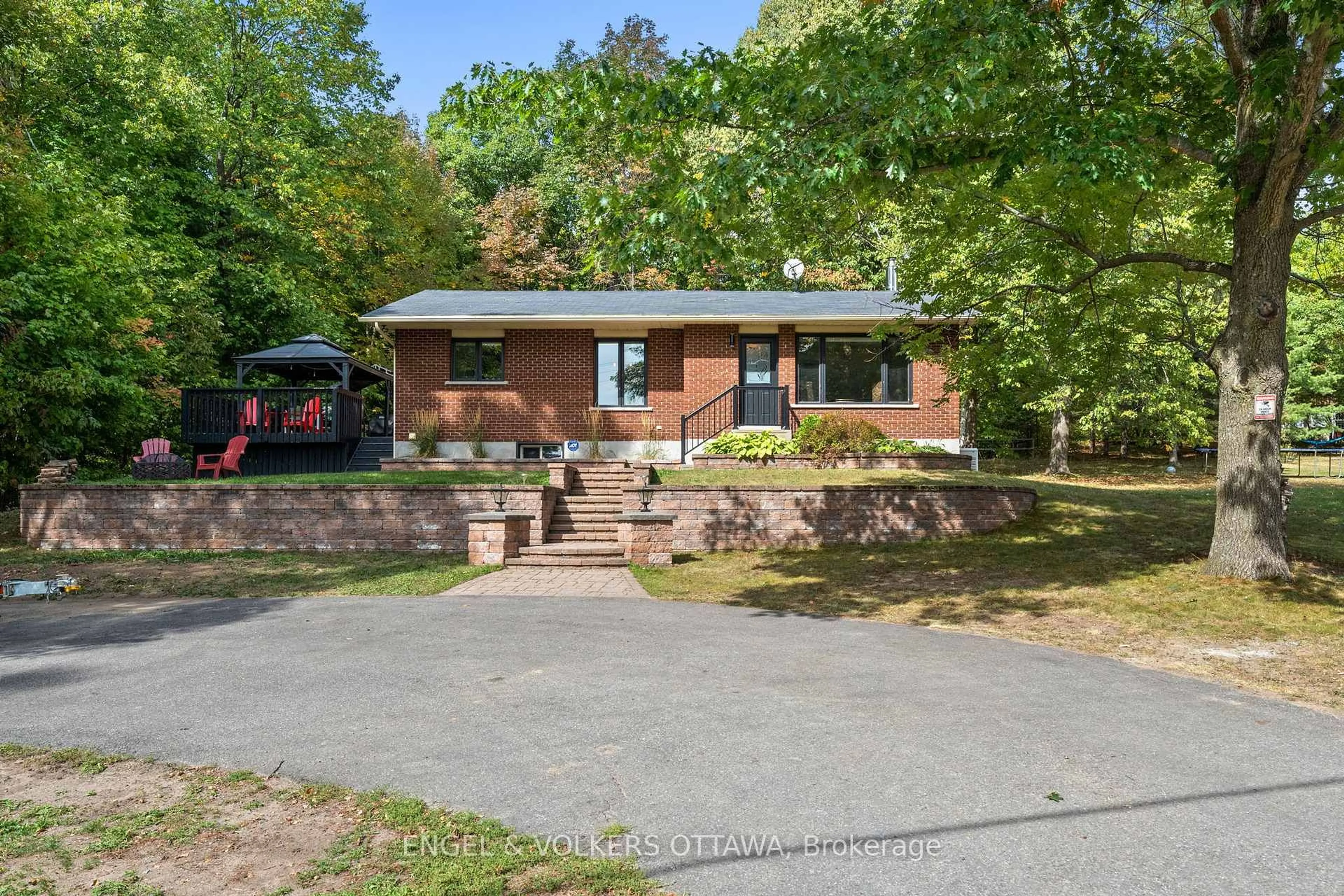 A pic from outside/outdoor area/front of a property/back of a property/a pic from drone, street for 329 Kennedy Rd, Calabogie Ontario K0J 1H0