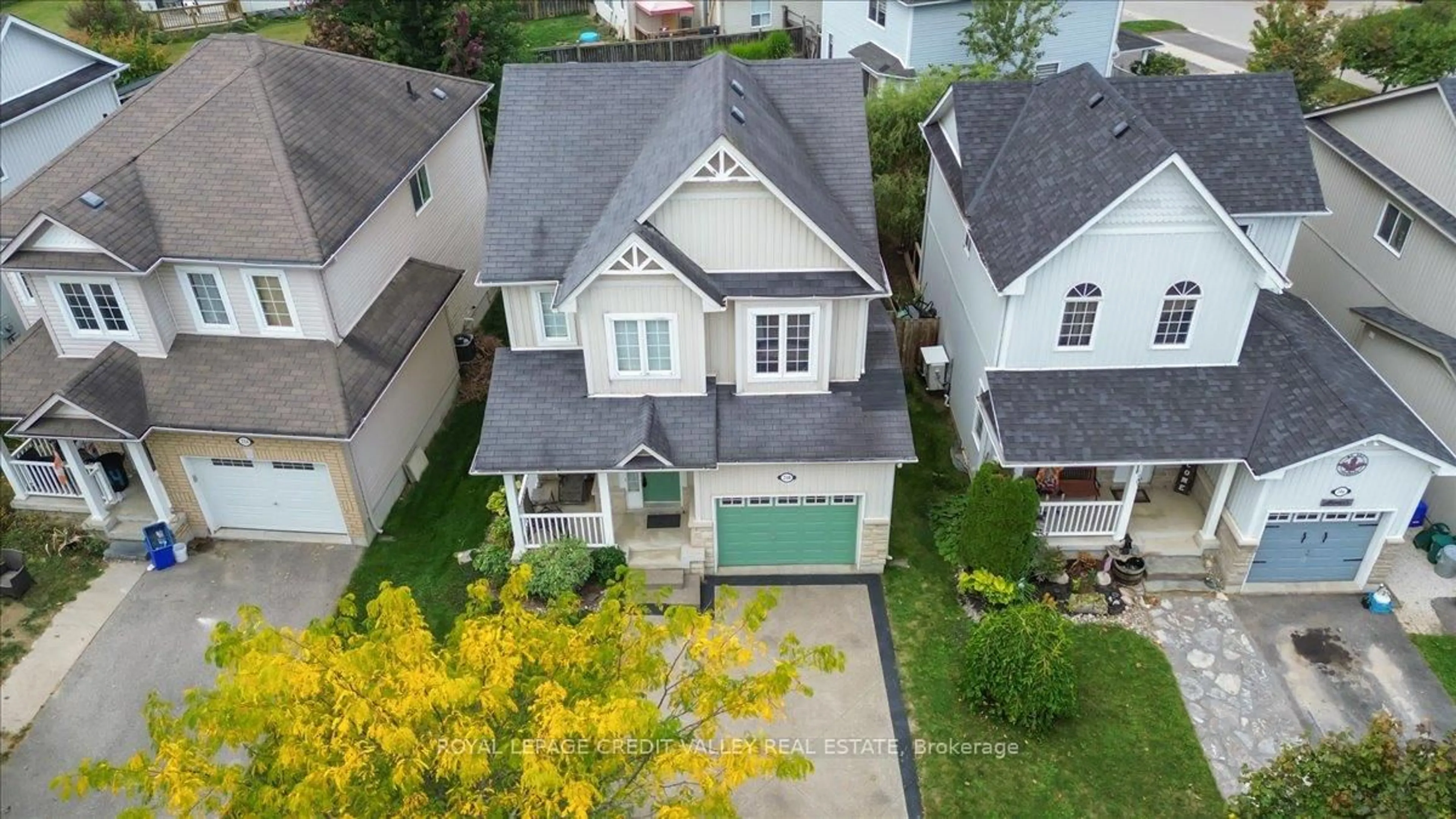 A pic from outside/outdoor area/front of a property/back of a property/a pic from drone, street for 210 Marilyn St, Shelburne Ontario L9V 3C7
