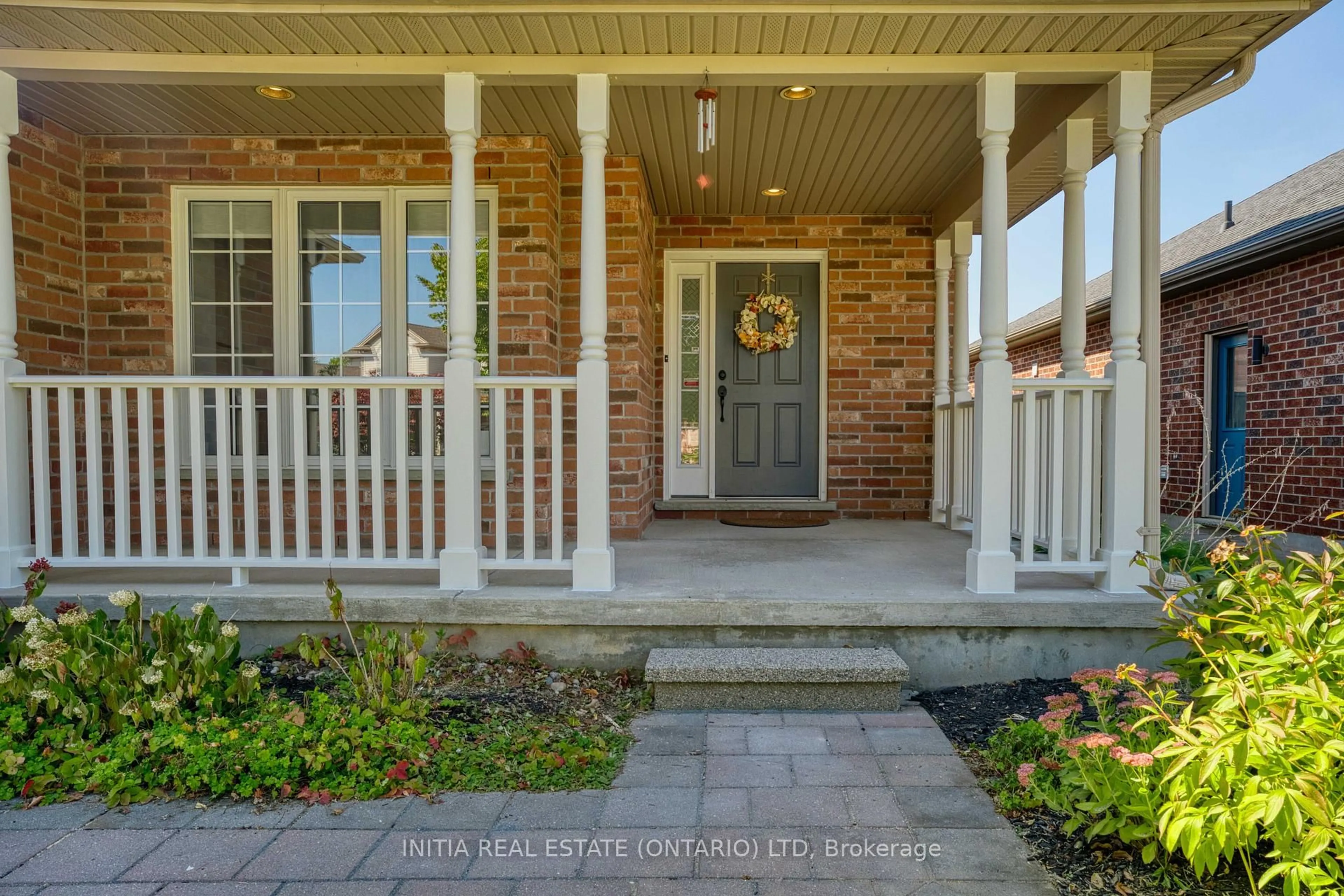Unknown for 2021 Lumb Crt, London North Ontario N6G 5J4