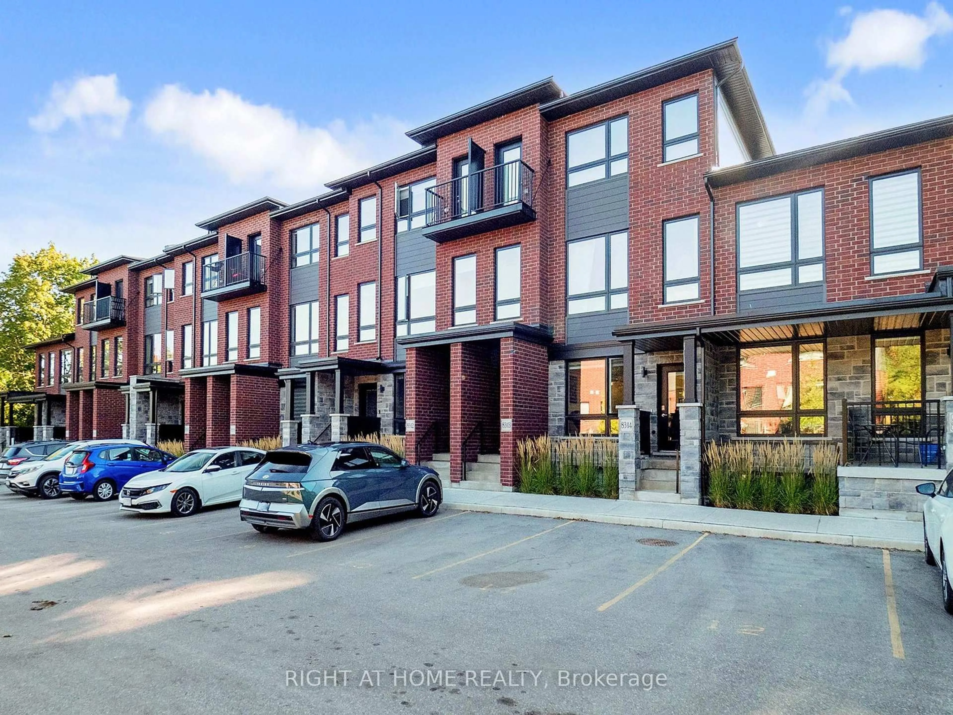 Home with brick exterior material, street for 83 Beechwood Ave #07, Guelph Ontario N1H 5Z7