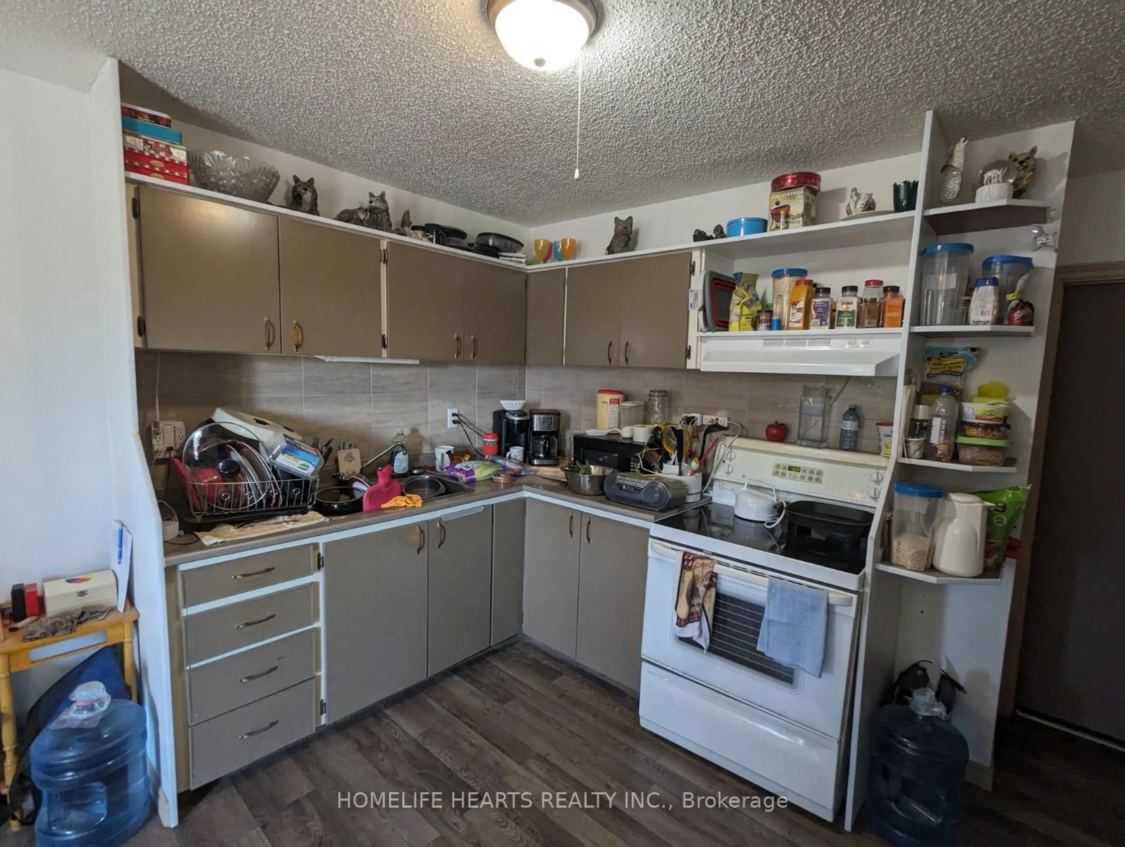 Standard kitchen, unknown for 223 Jean St, Greater Sudbury Ontario P3C 2S2