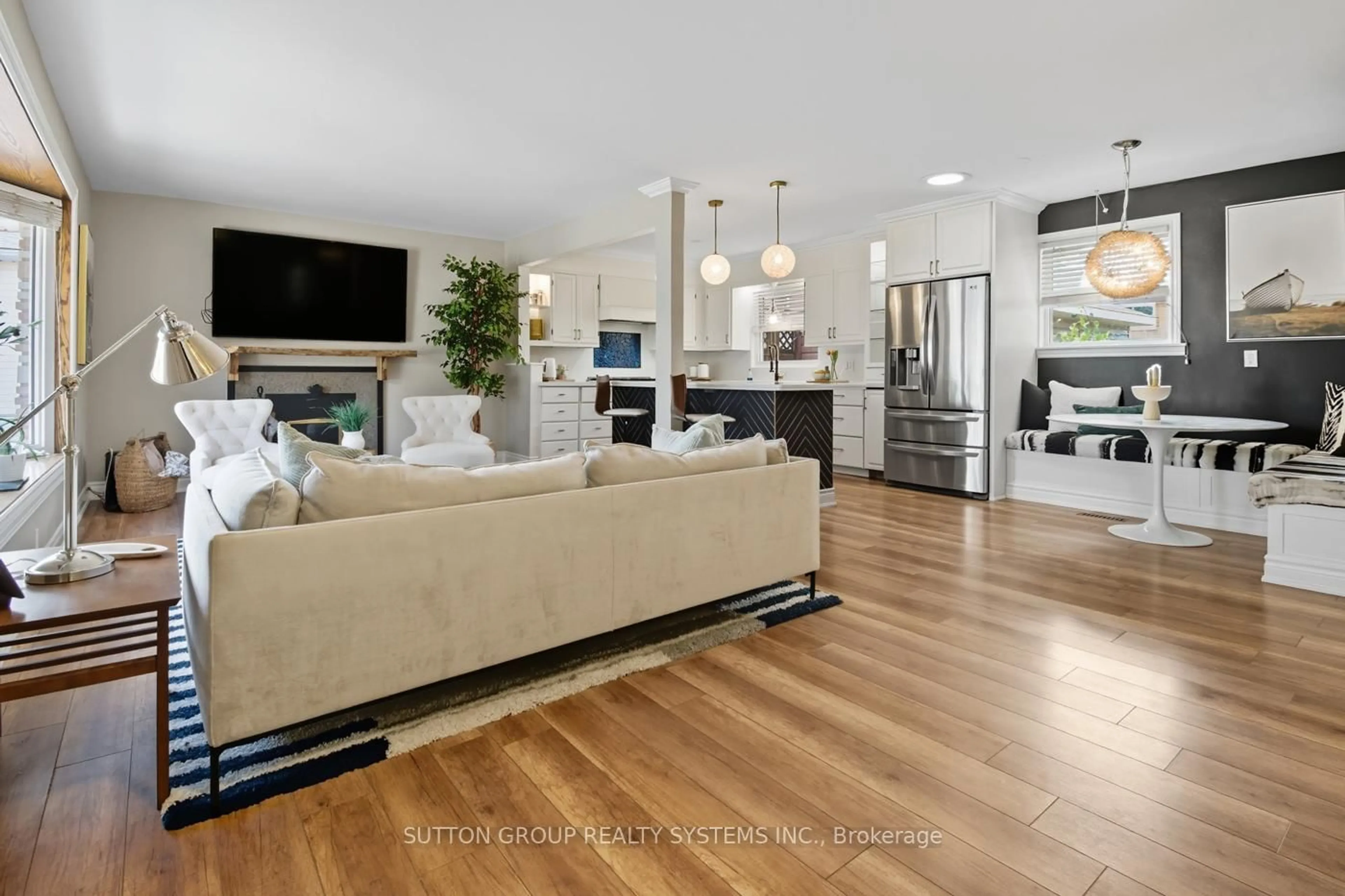 Unknown for 83 Lakeside Dr, Grimsby Ontario L3M 2L4