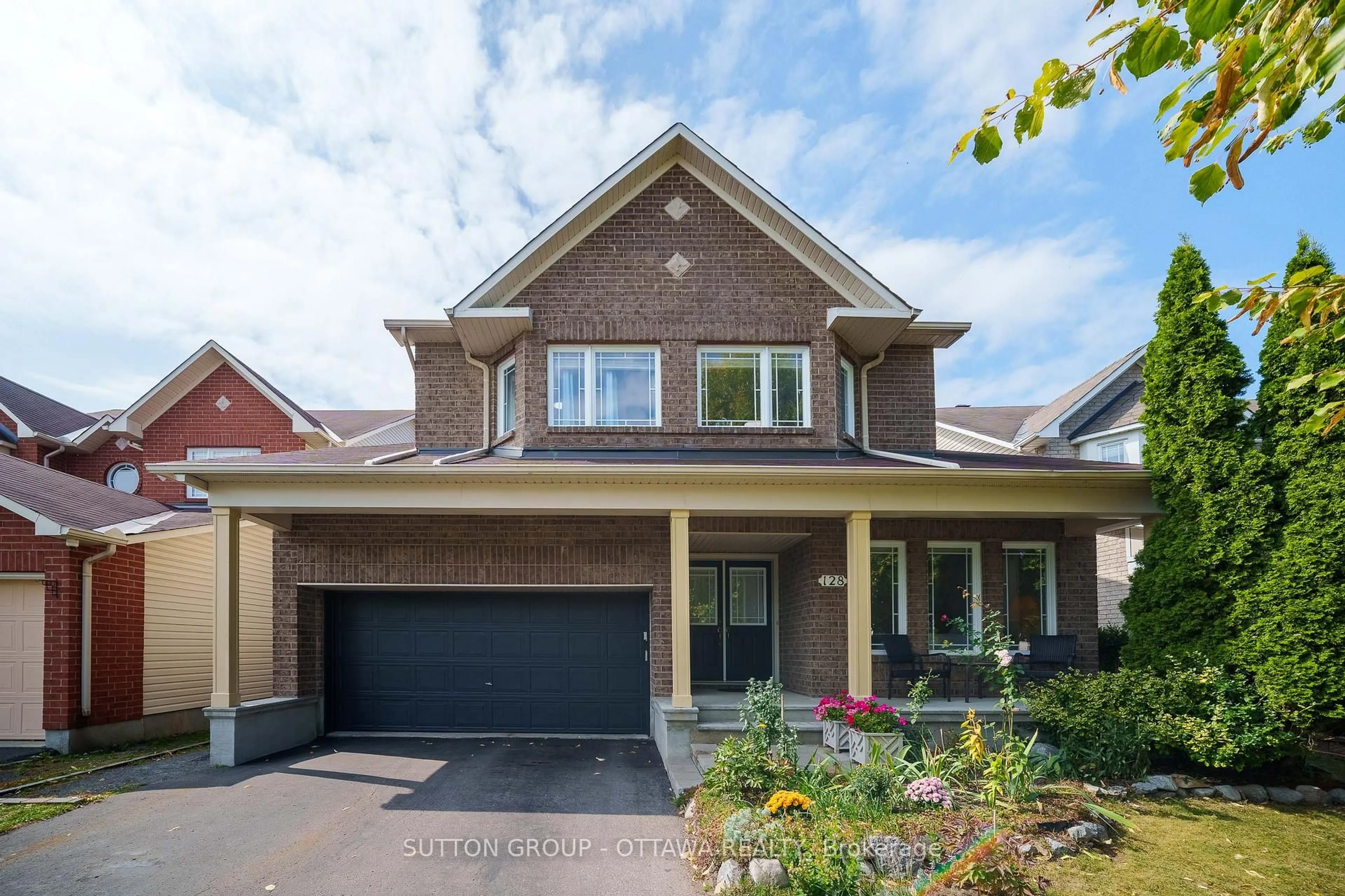 Home with brick exterior material, street for 128 Annapolis Circ, Ottawa Ontario K1V 1Z3