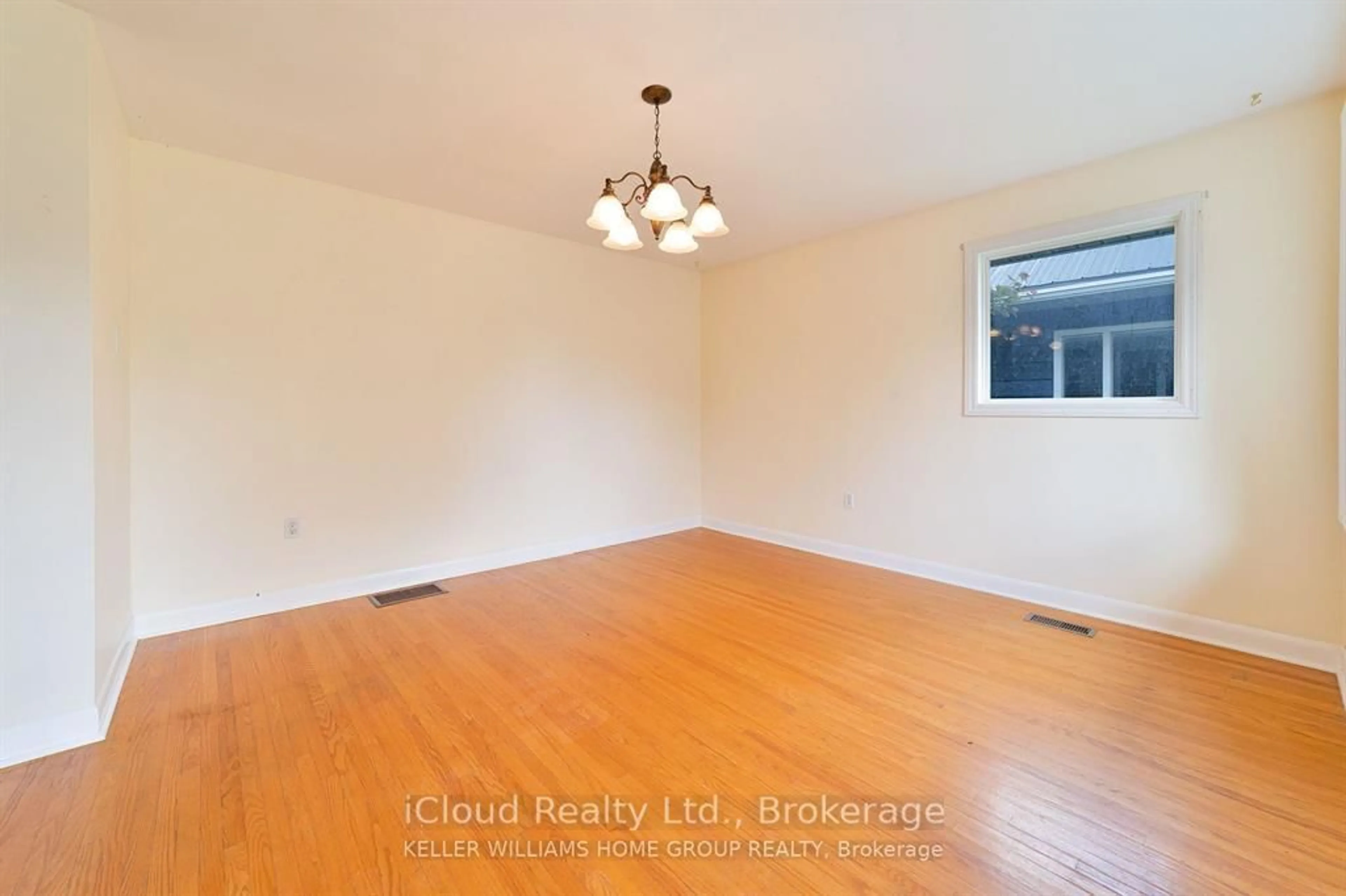 A pic of a room for 312 William St St, Shelburne Ontario L9V 3A7
