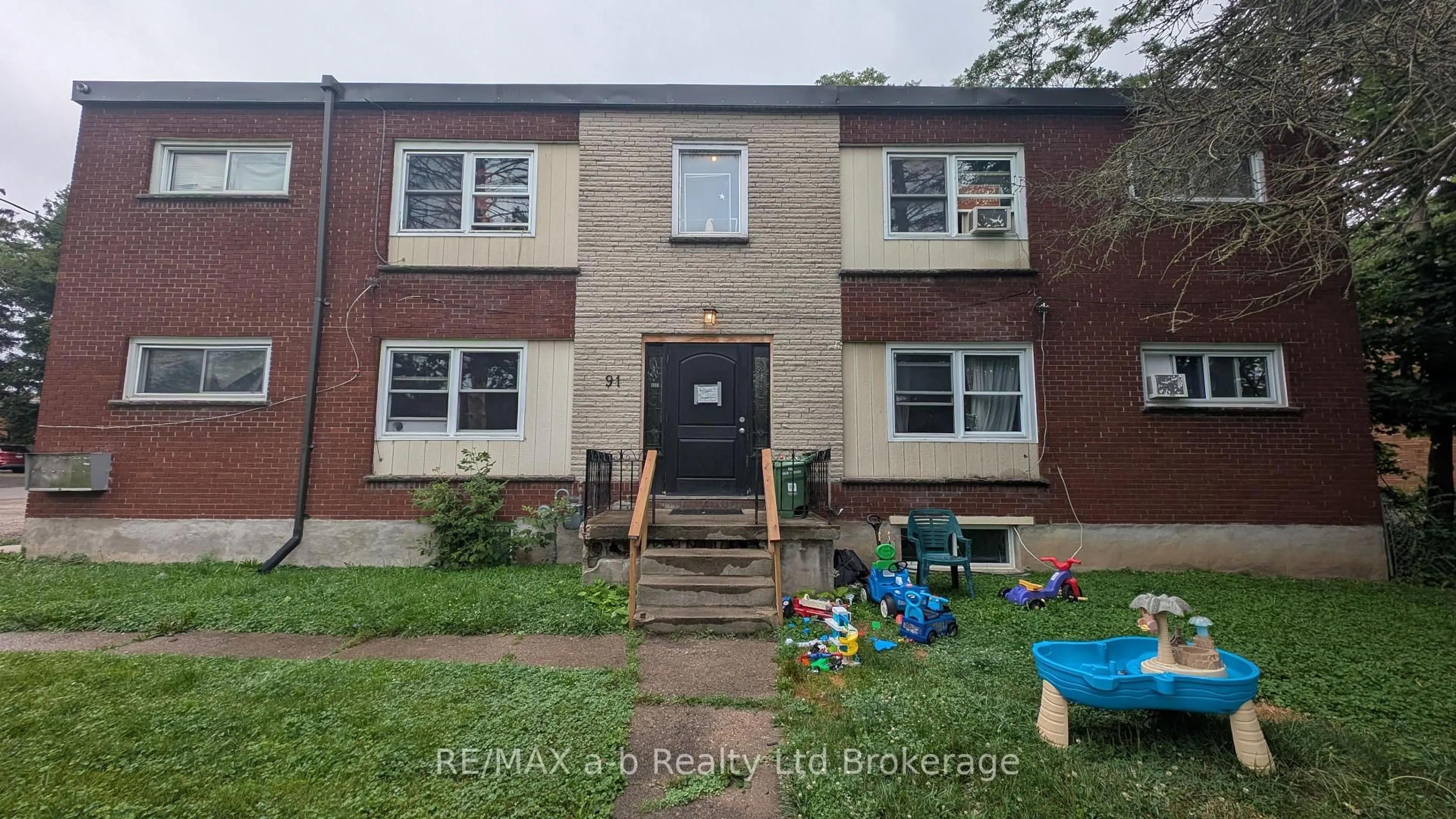 Unknown for 91 King Edward Ave, London South Ontario N5Z 3S7