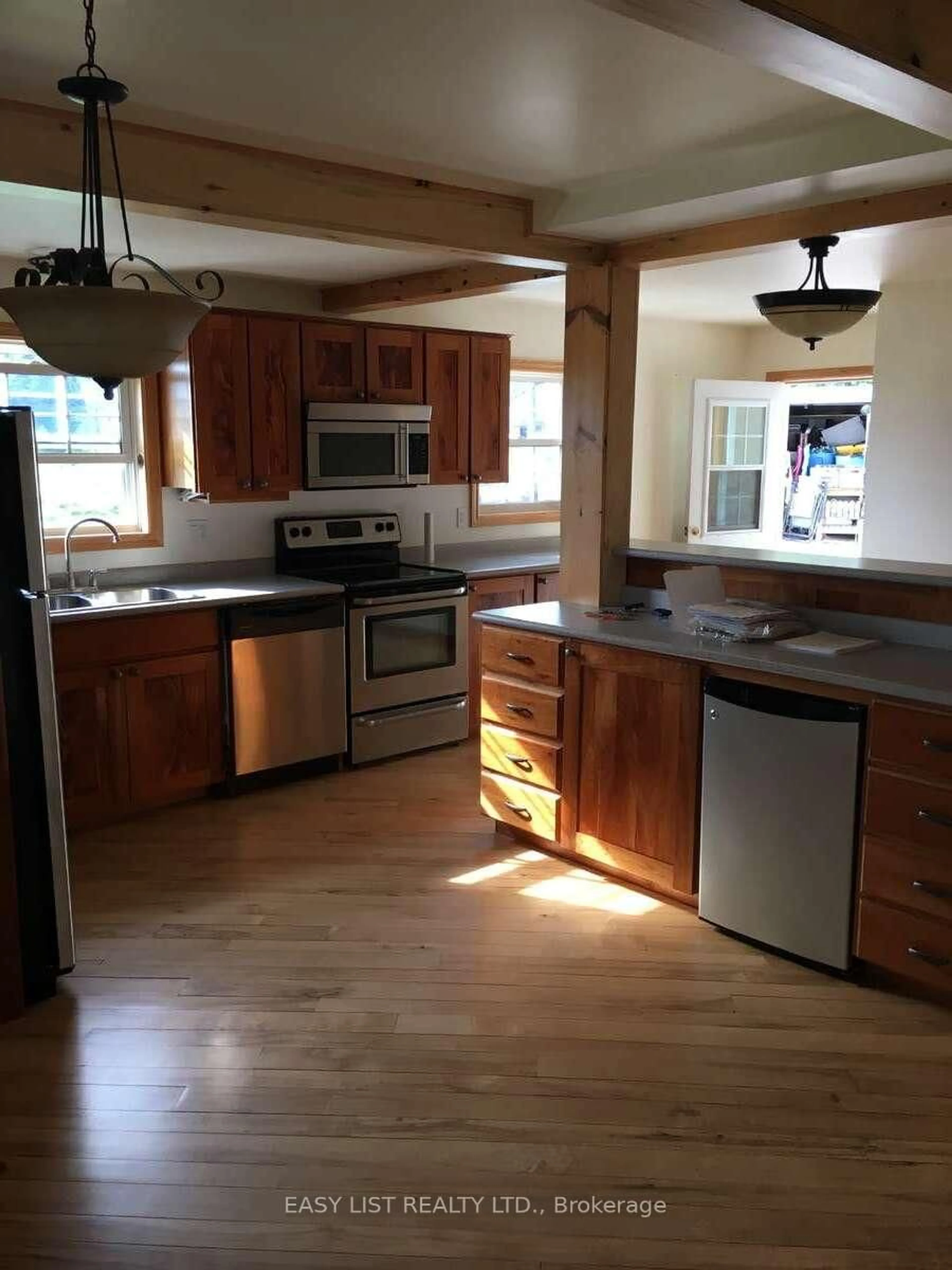 Open concept kitchen, unknown for 2170 Highway 520, Ryerson Ontario P0A 1C0