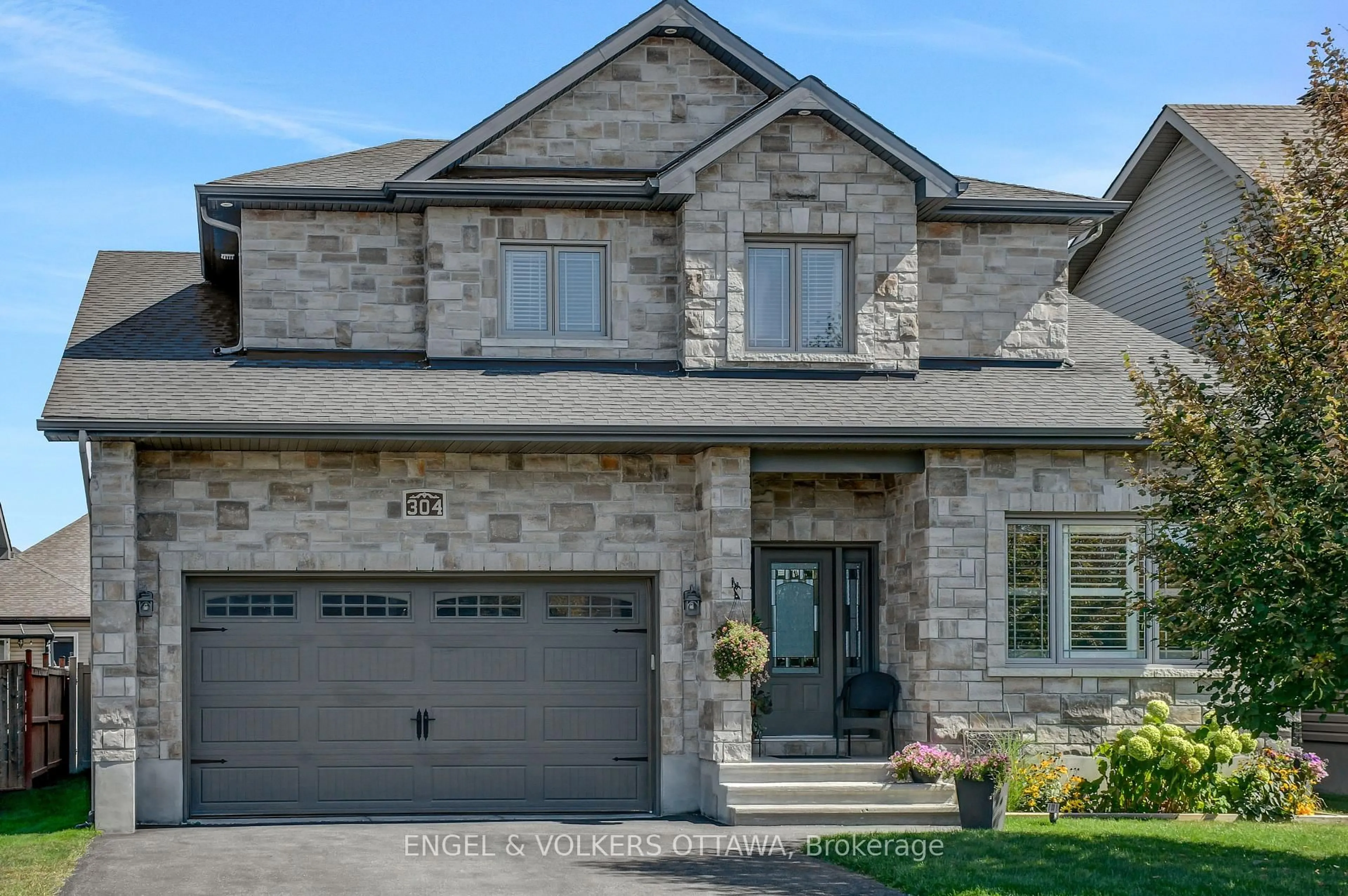 Home with brick exterior material, street for 304 Colmar St, Russell Ontario K0A 1W0