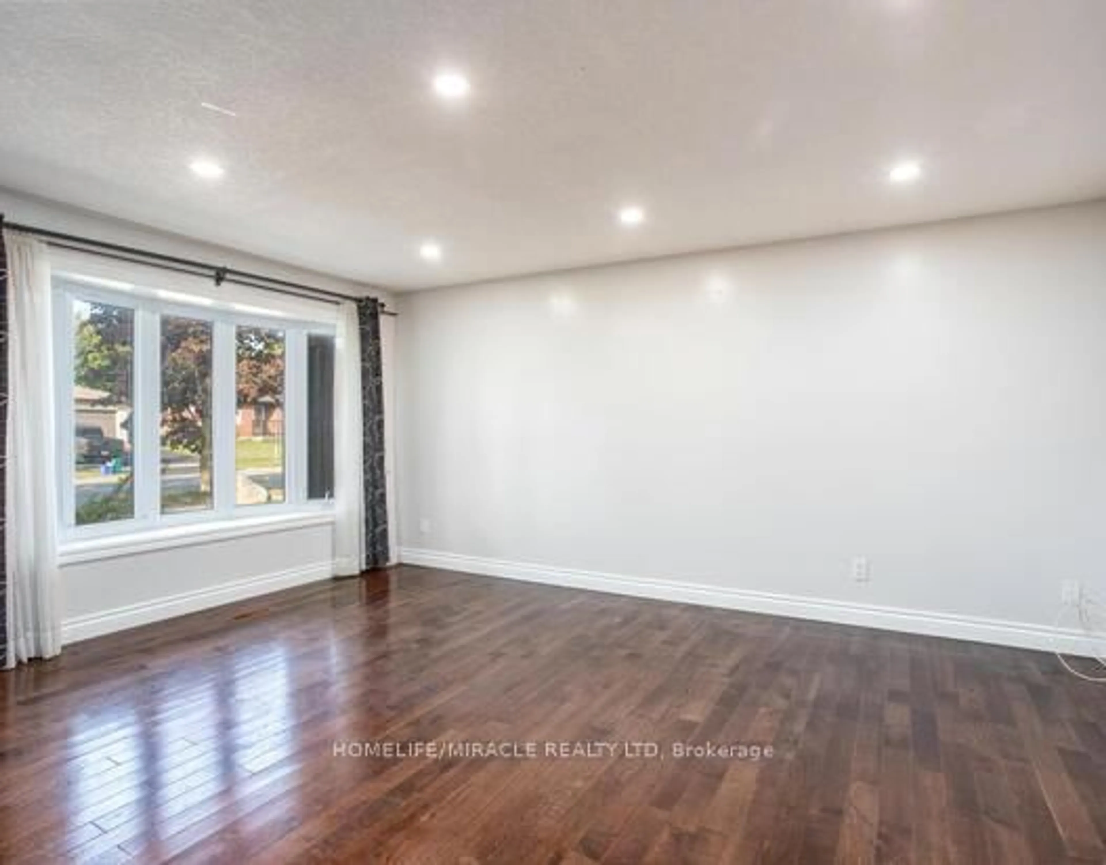 A pic of a room for 70 Elm Ridge Dr, Kitchener Ontario N2N 1H6