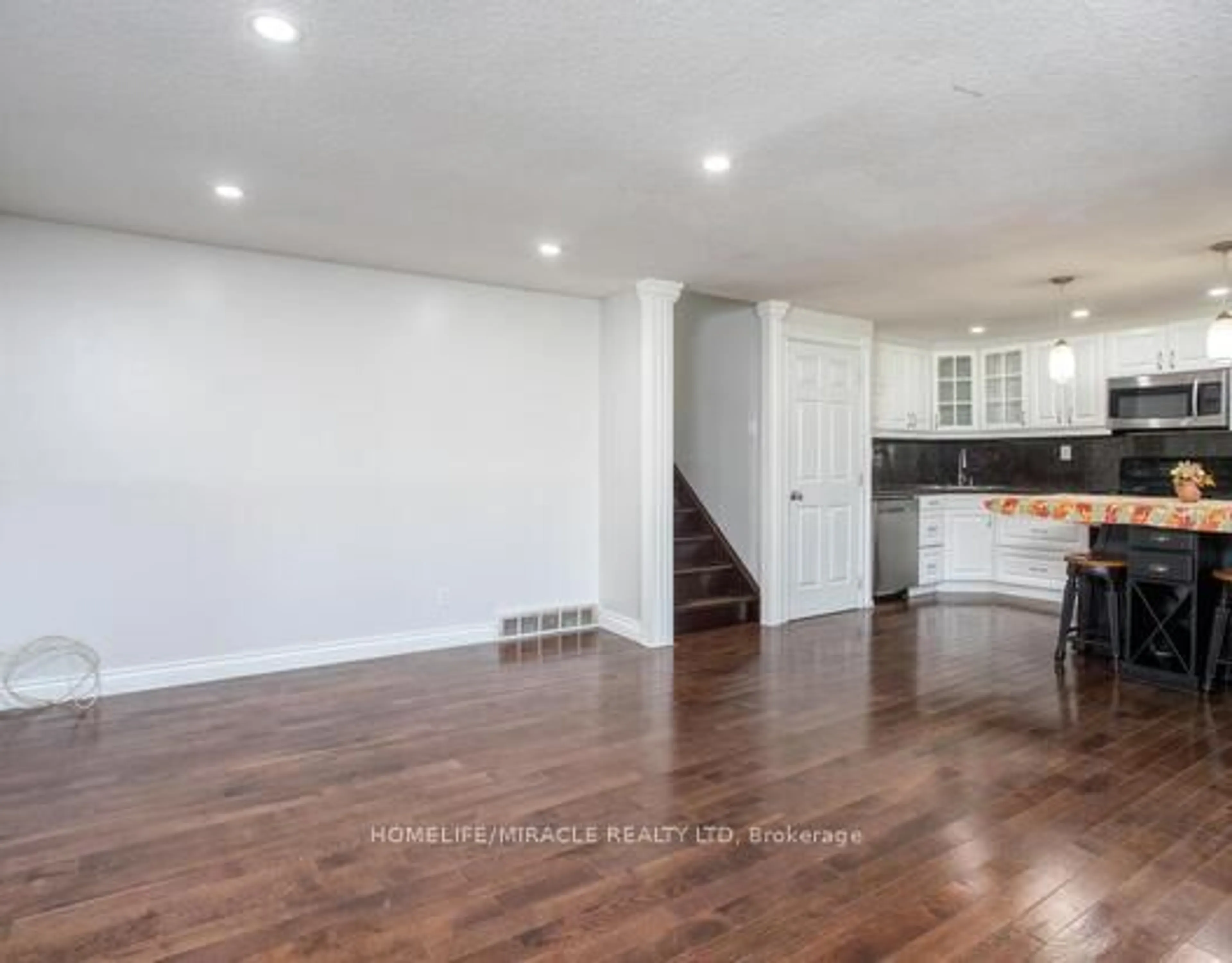 Open concept kitchen, unknown for 70 Elm Ridge Dr, Kitchener Ontario N2N 1H6