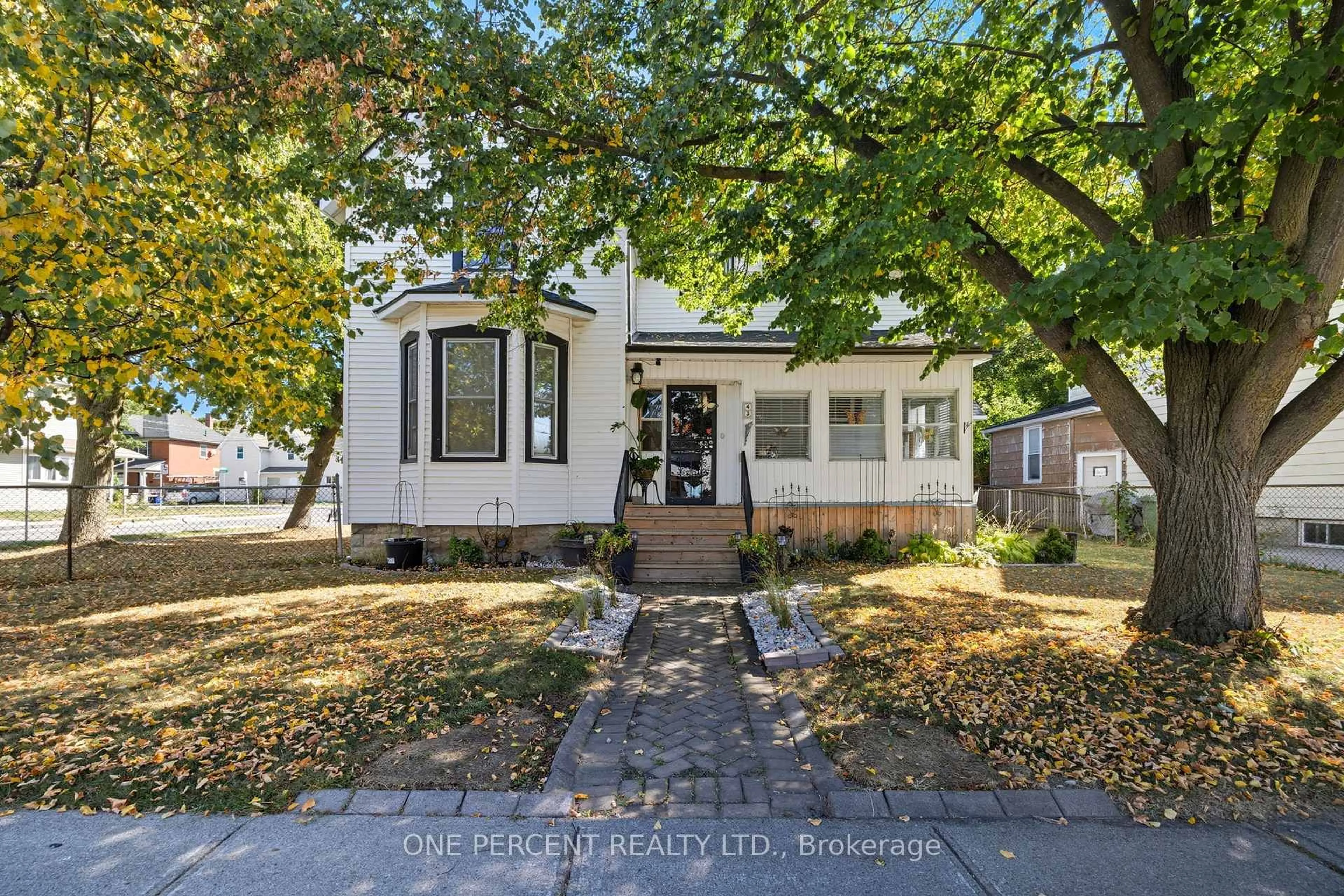 Home with brick exterior material, street for 43 Horton St, St. Thomas Ontario N5P 2Y6