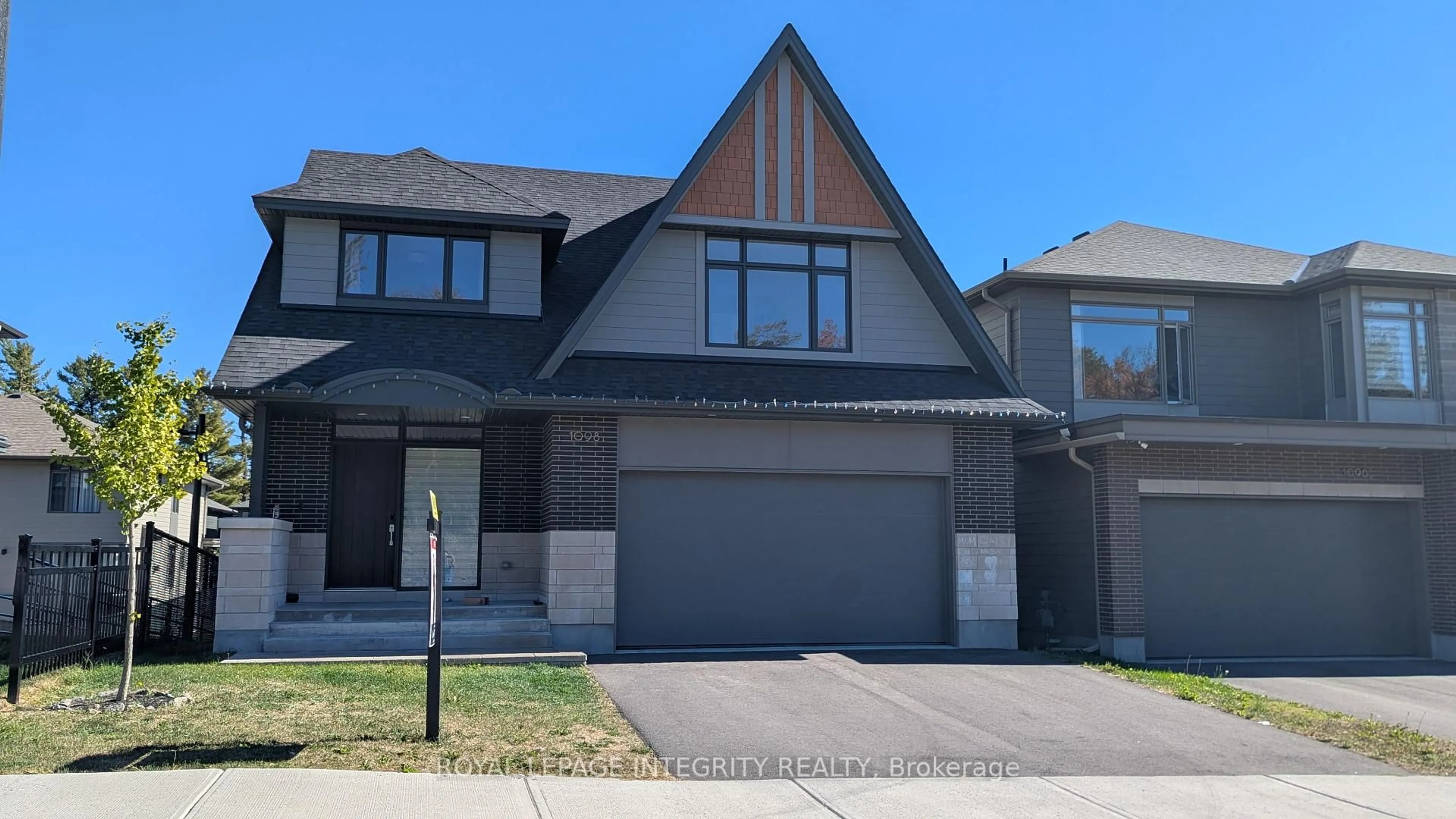 Home with brick exterior material, street for 1098 Blanding St, Kanata Ontario K2T 0S2