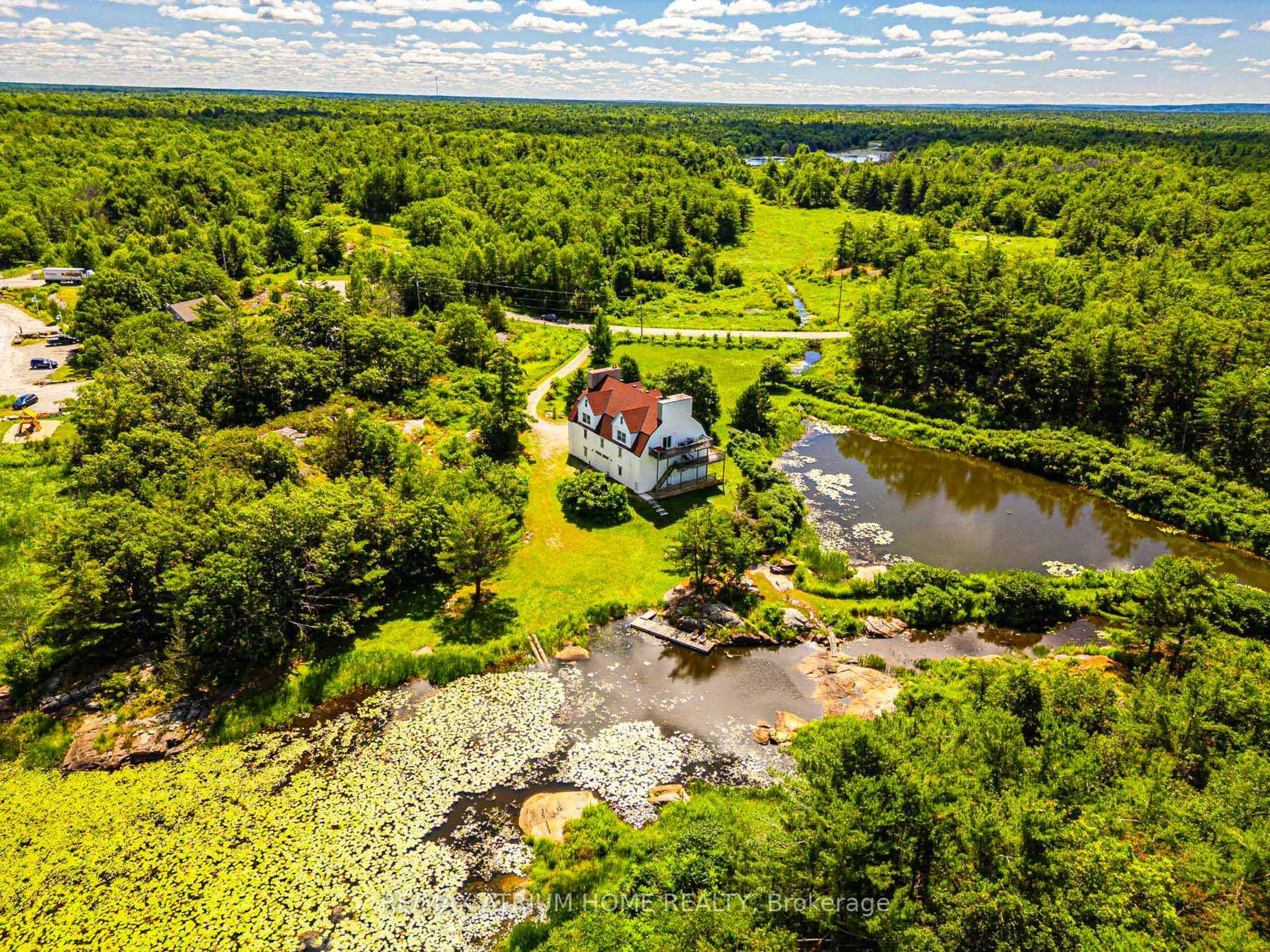 A pic from outside/outdoor area/front of a property/back of a property/a pic from drone, water/lake/river/ocean view for 339 SOUTH BAY Rd, Georgian Bay Ontario L0K 1S0