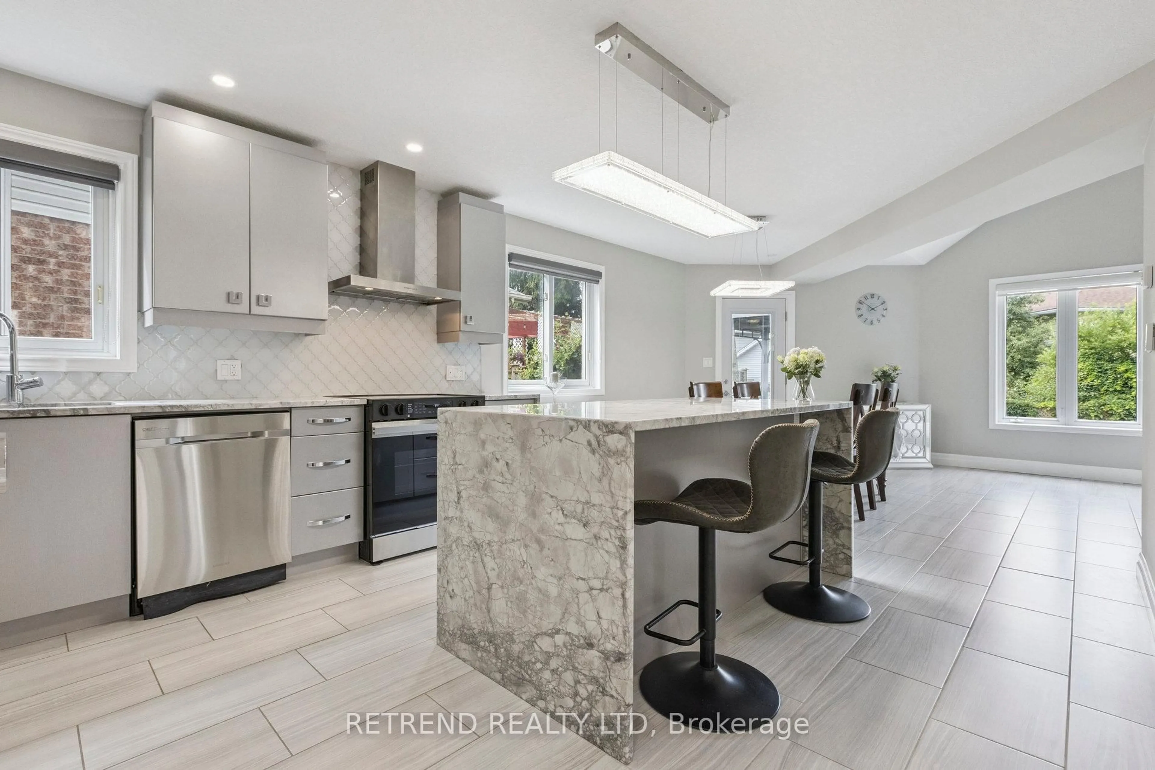 Open concept kitchen, ceramic/tile floor for 134 QUEEN CHARLOTTE Cres, Kitchener Ontario N2E 3N7