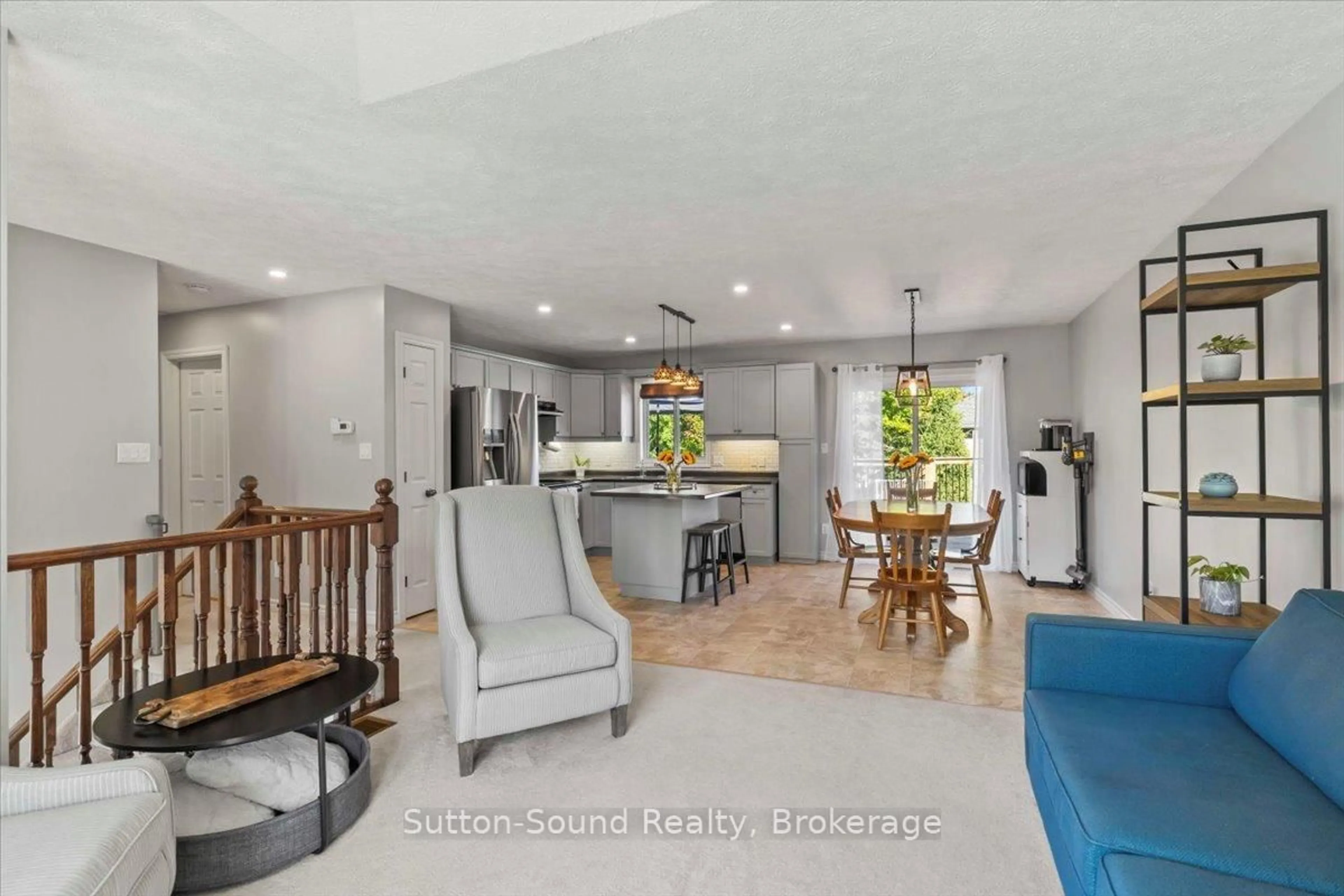 Open concept kitchen, unknown for 224 2ND St, Owen Sound Ontario N4K 0A6
