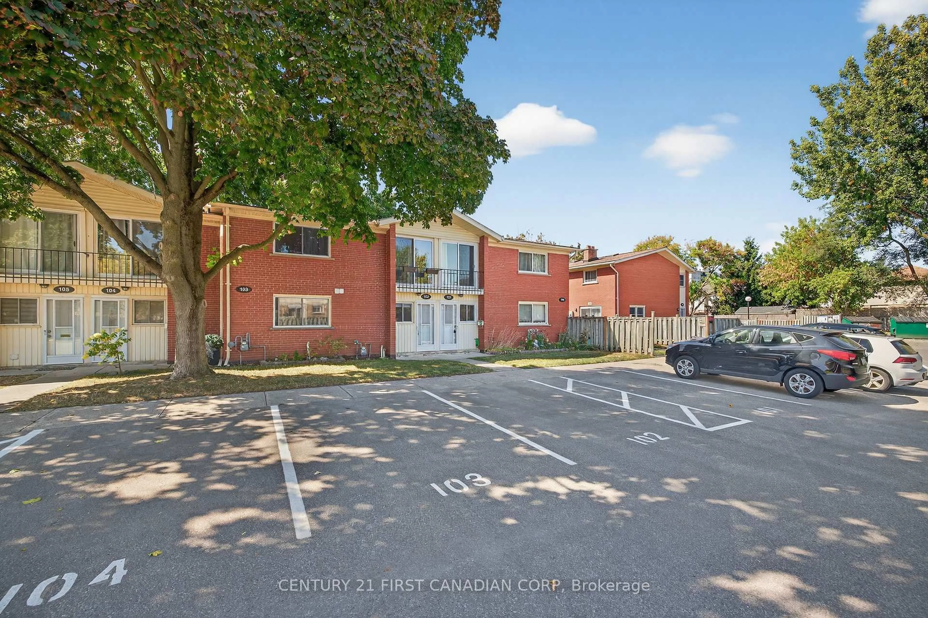 Unknown for 1090 Kipps Lane #102, London East Ontario N5Y 1V4