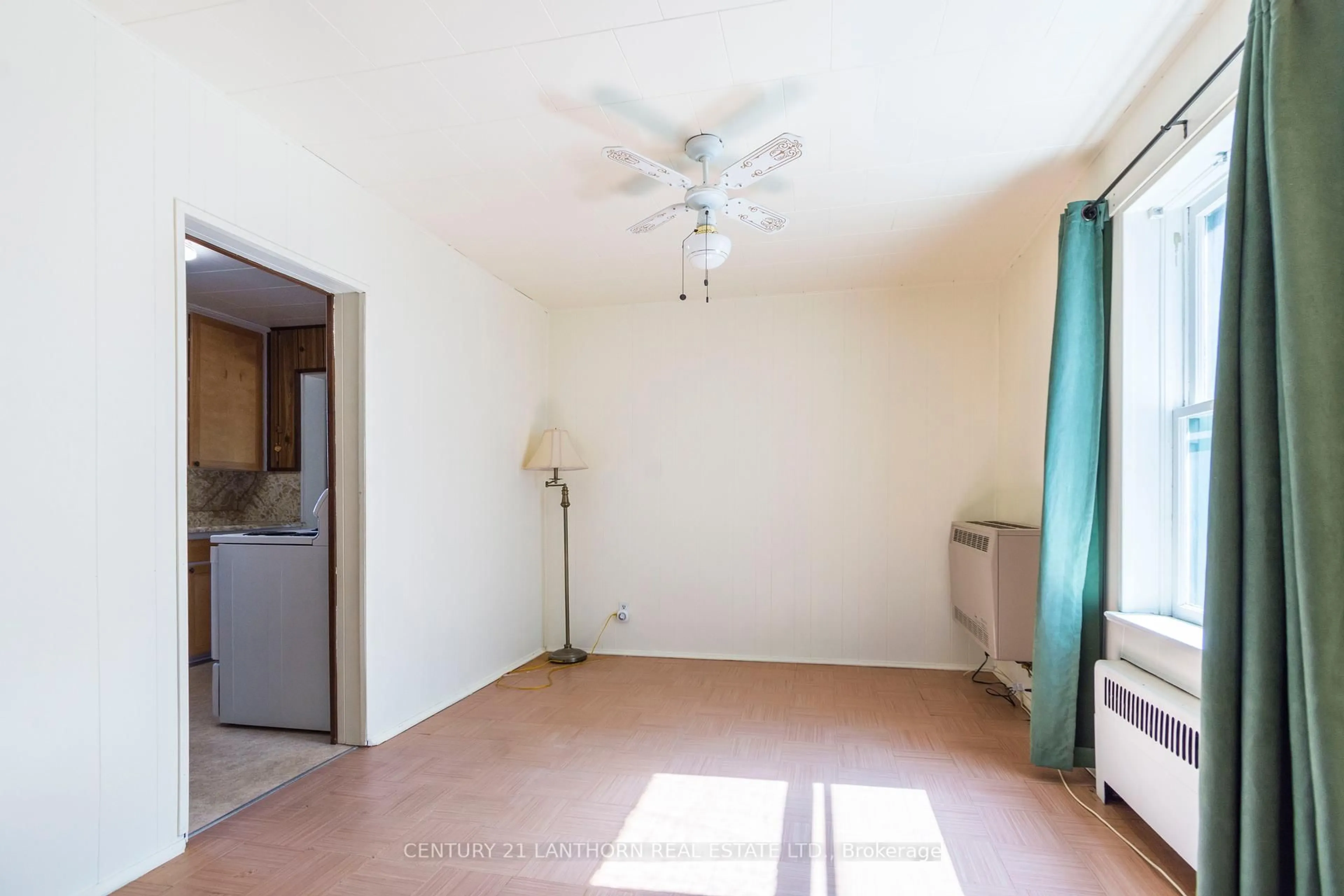 A pic of a room for 23 Howard St, Belleville Ontario K8P 3T1