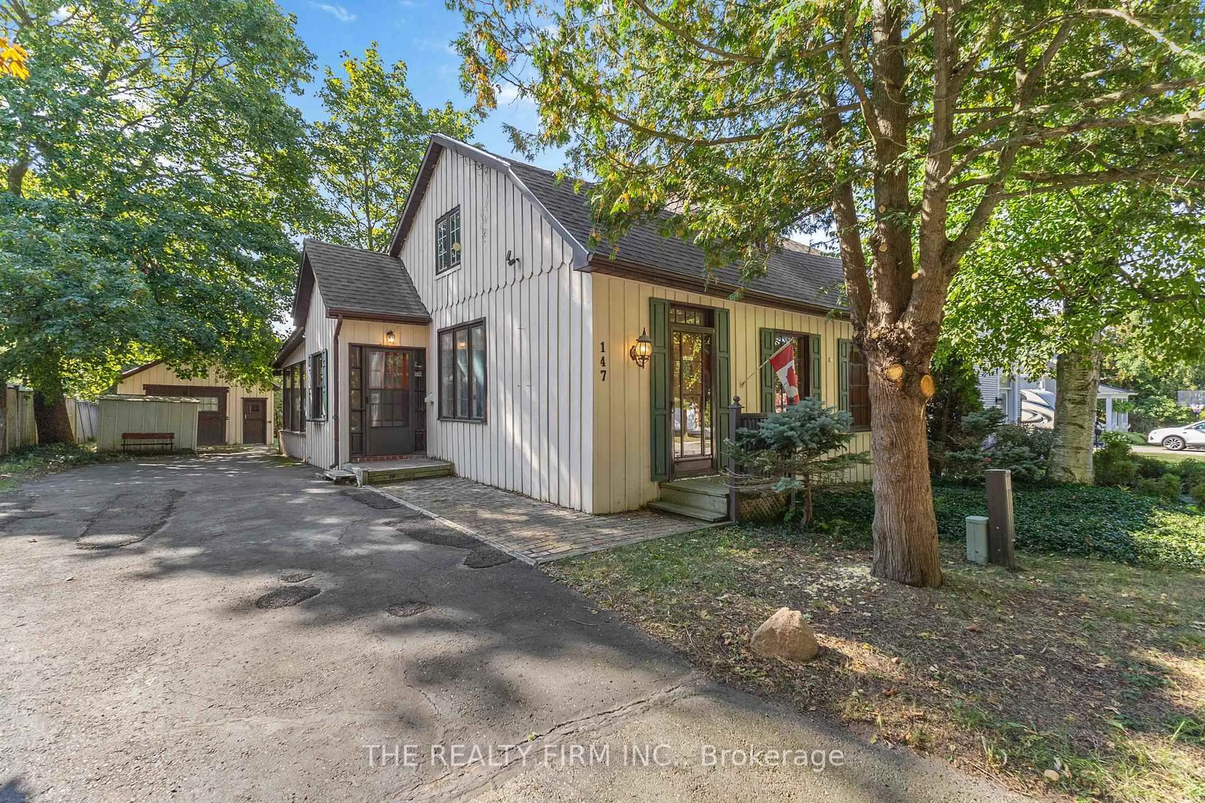 Unknown for 147 Princess St, Lucan Biddulph Ontario N0M 2J0