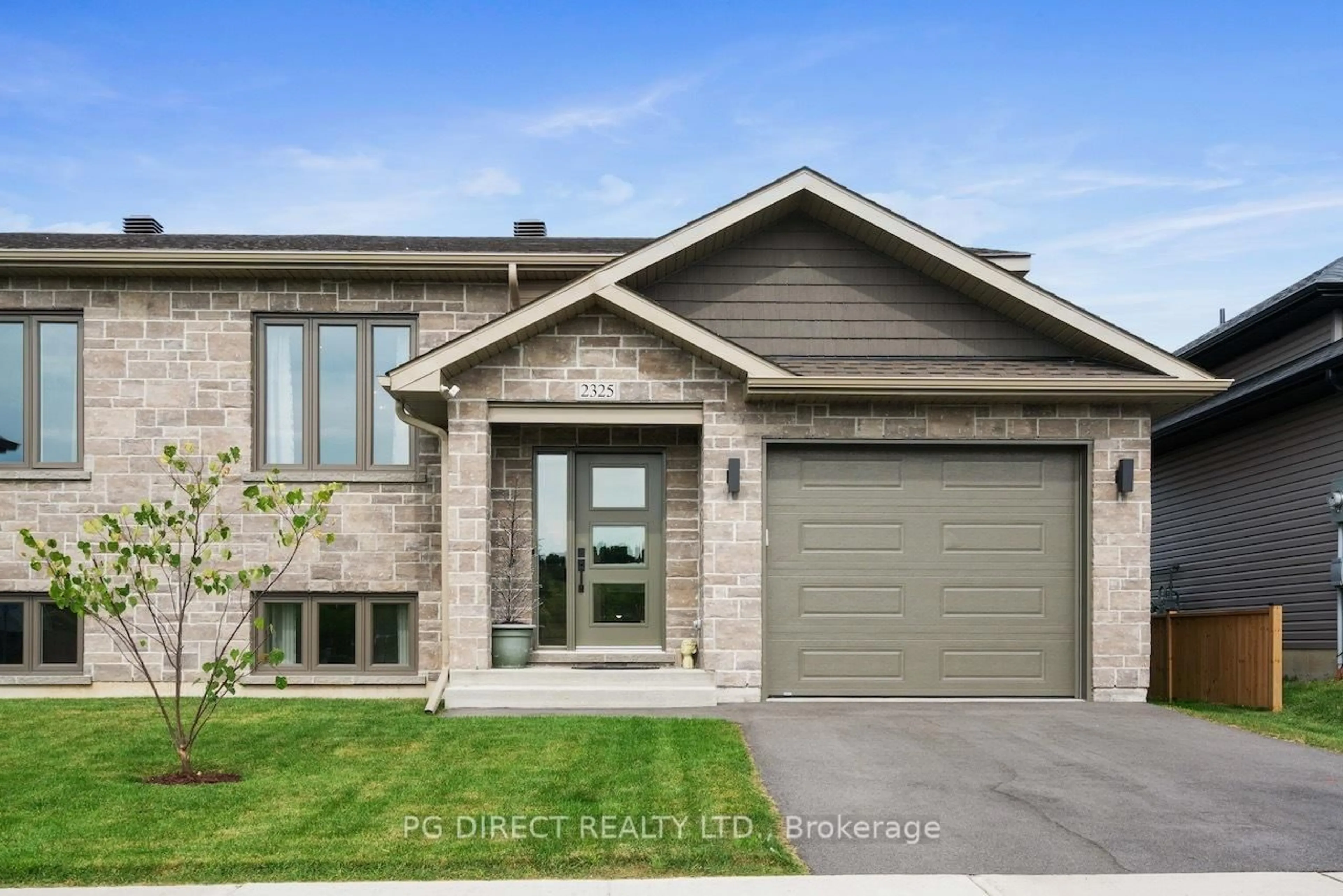 Home with brick exterior material, street for 2325 Crewson Crt, Cornwall Ontario K6H 0H9