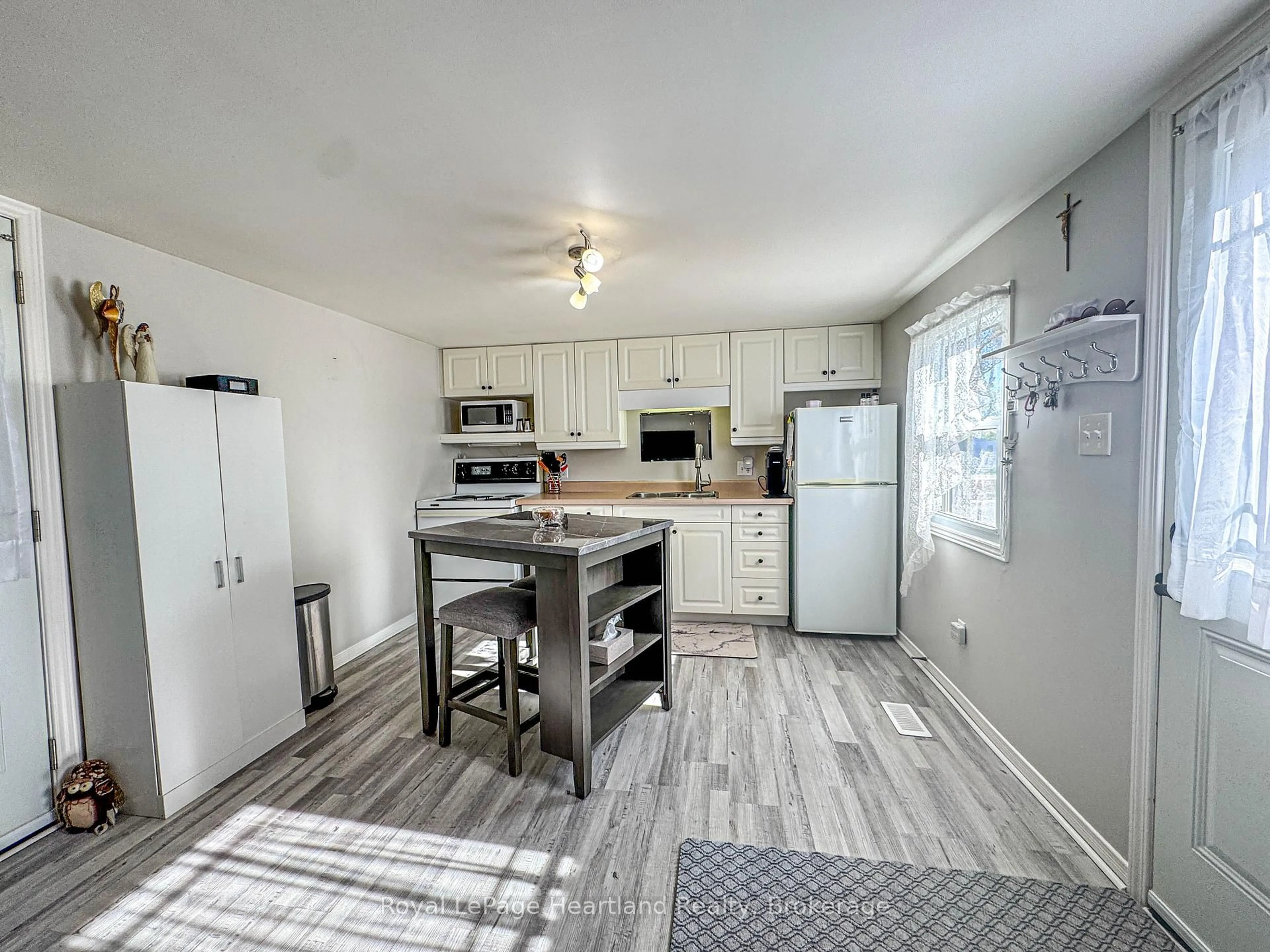 Open concept kitchen, unknown for 30 Young St, Minto Ontario N0G 1Z0