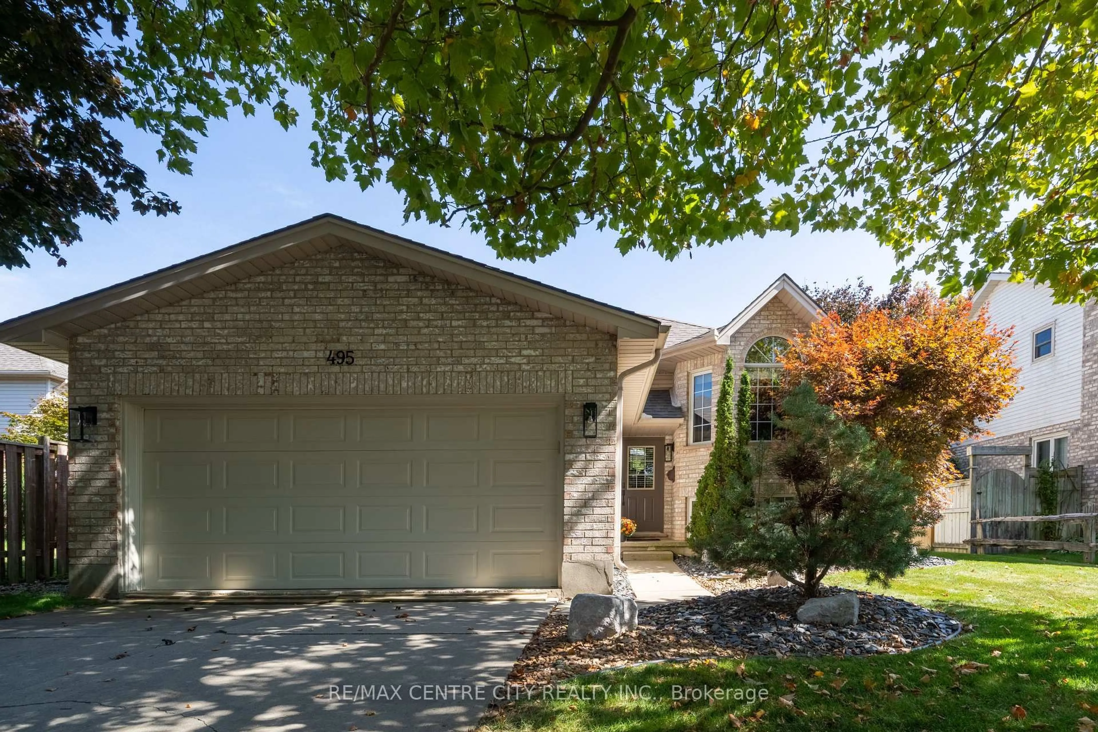 Unknown for 495 Riverview Dr, Strathroy-Caradoc Ontario N7G 4B3