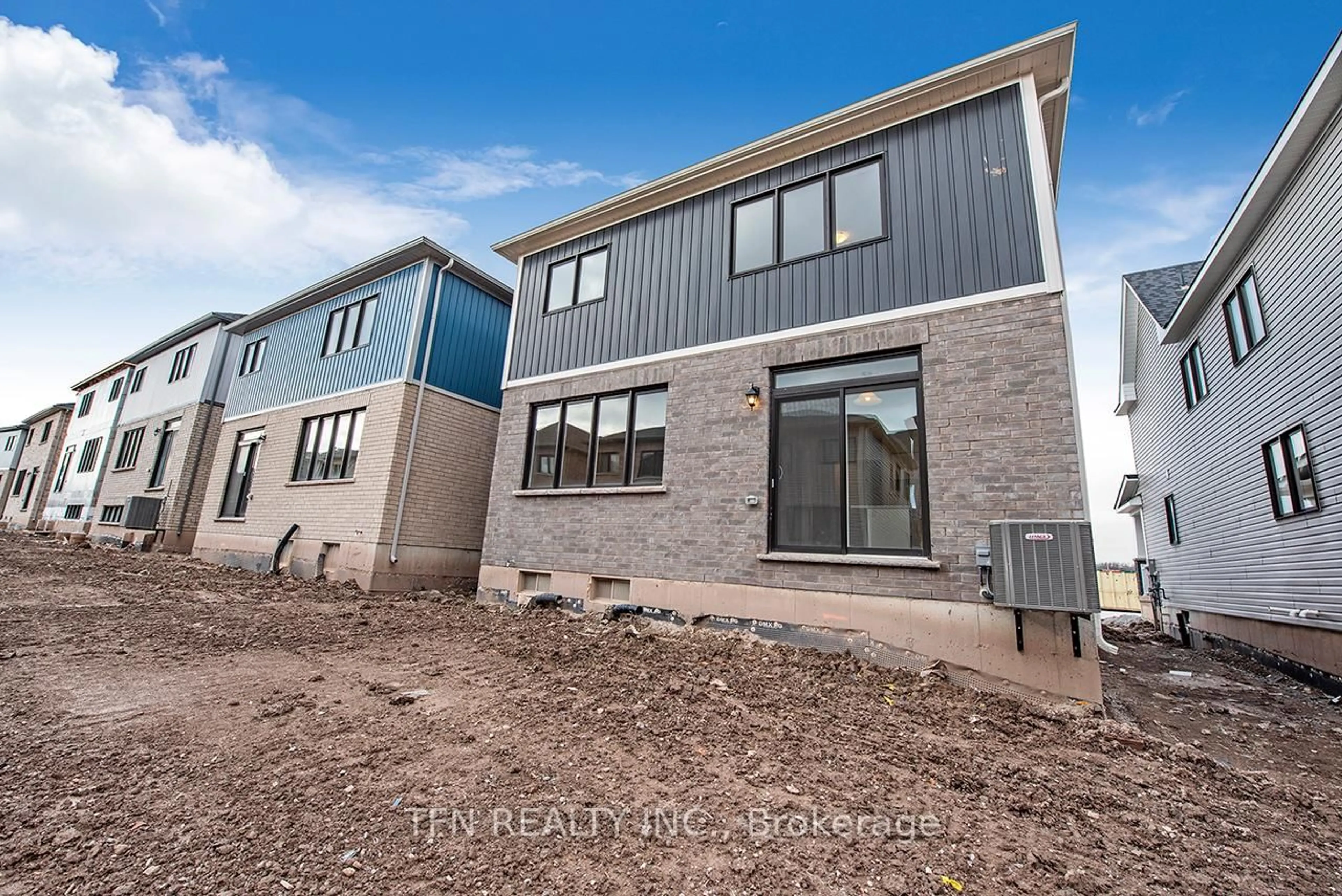 Home with brick exterior material, unknown for 132 Eastbridge Ave, Welland Ontario L3B 0M4