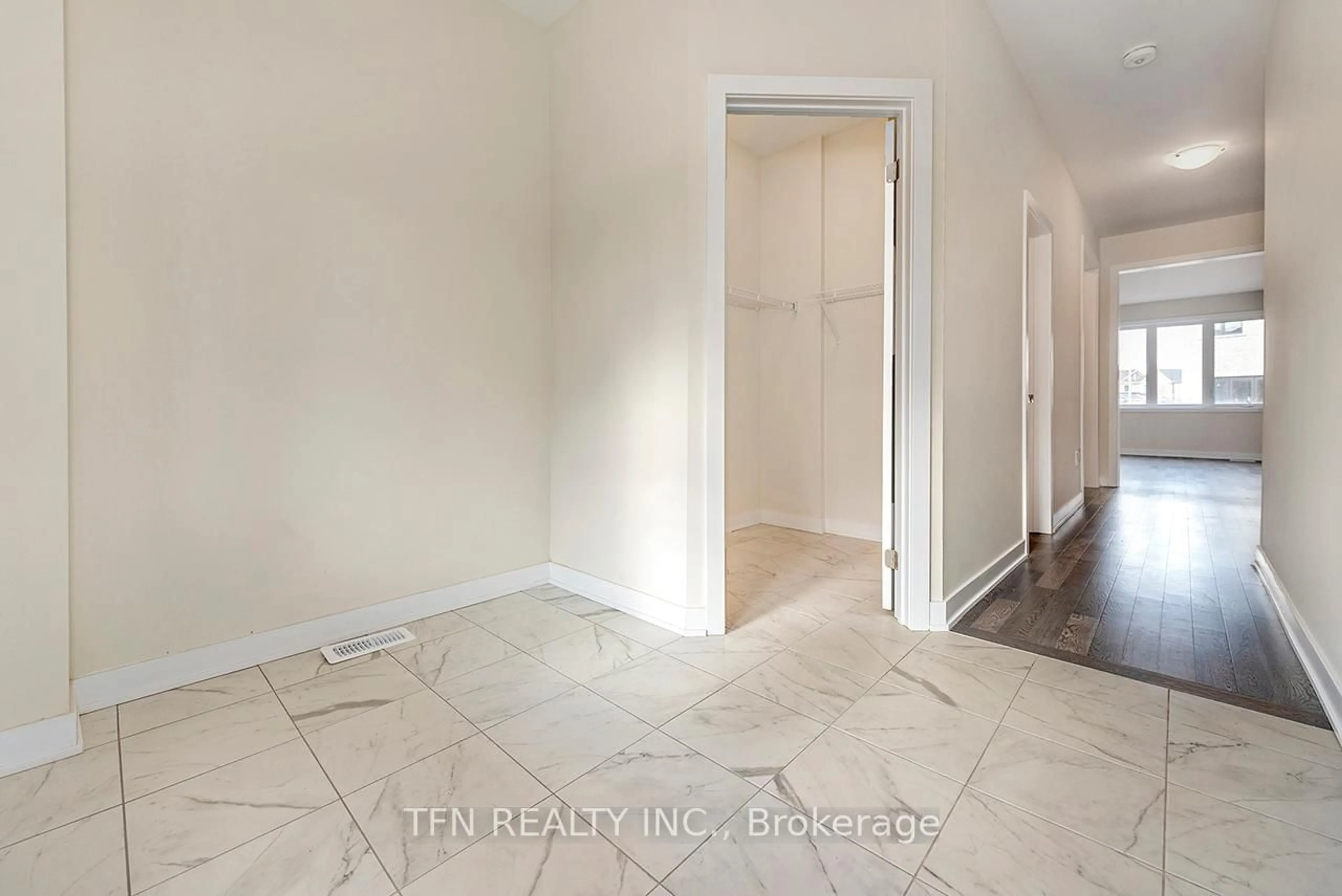 A pic of a room for 56 Downriver Dr, Welland Ontario L3B 0M4