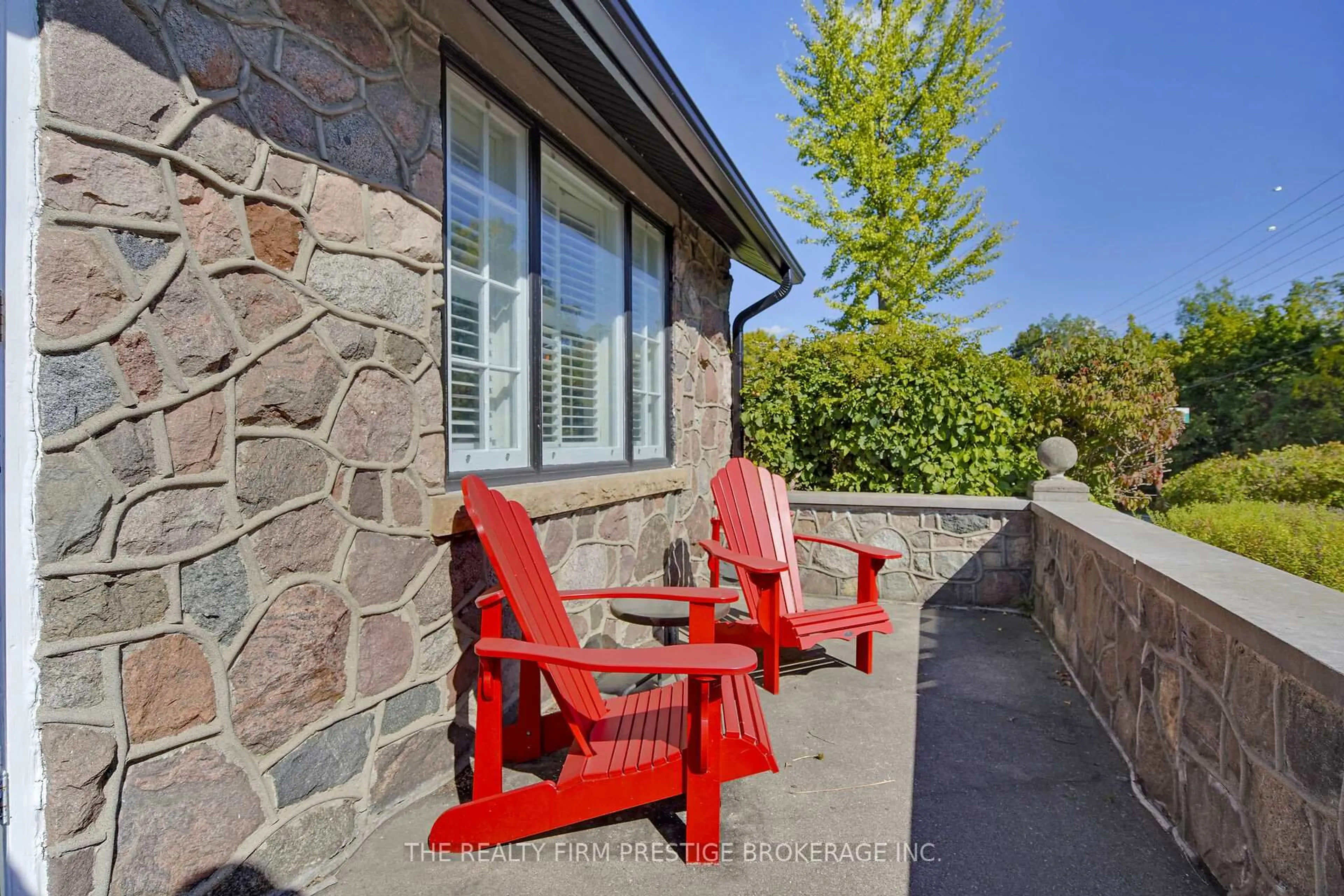 Patio, unknown for 293 Riverside Dr, London North Ontario N6H 1G2