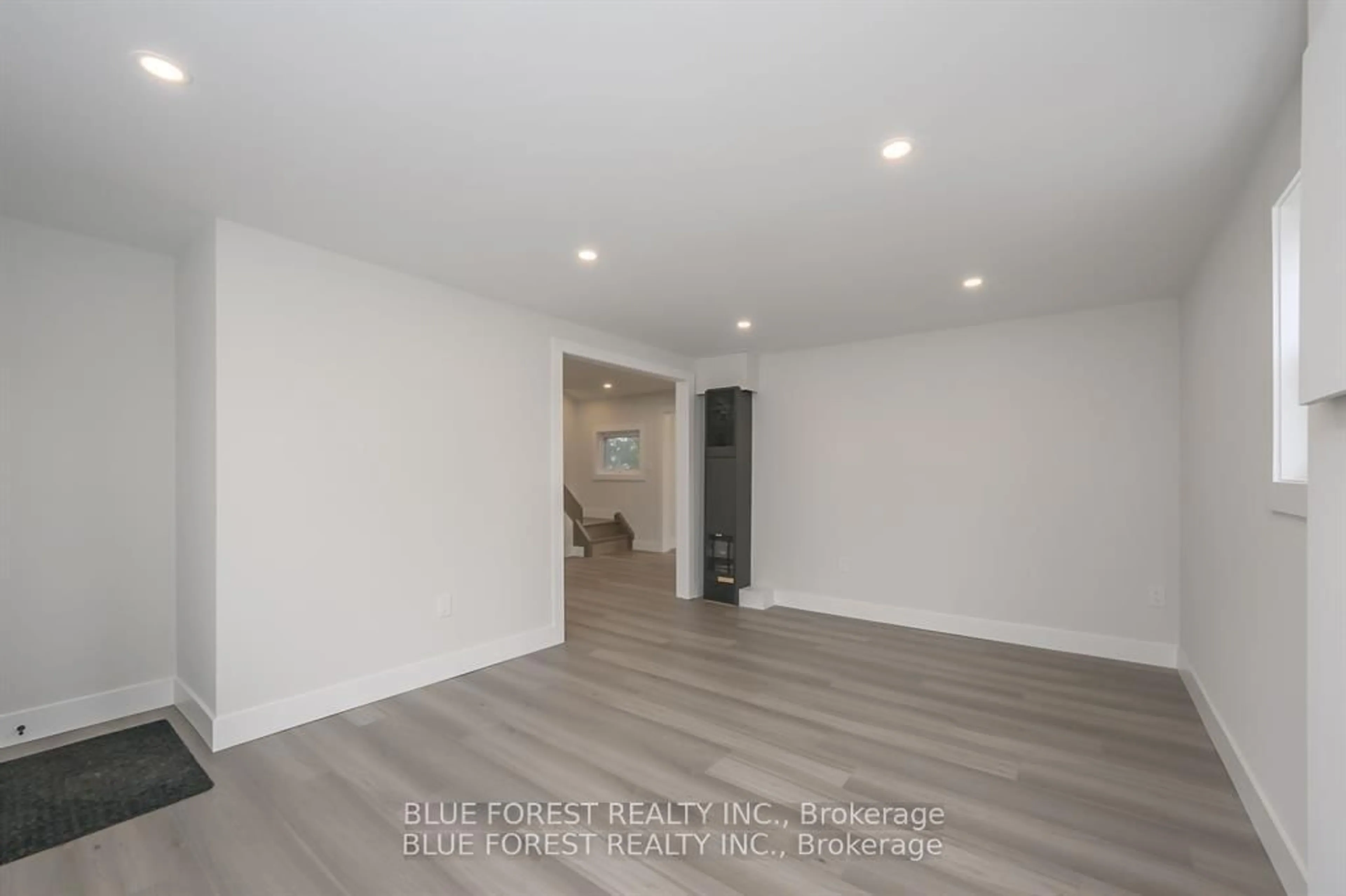 A pic of a room for 186 VICTORIA St, Southwest Middlesex Ontario N0L 1M0