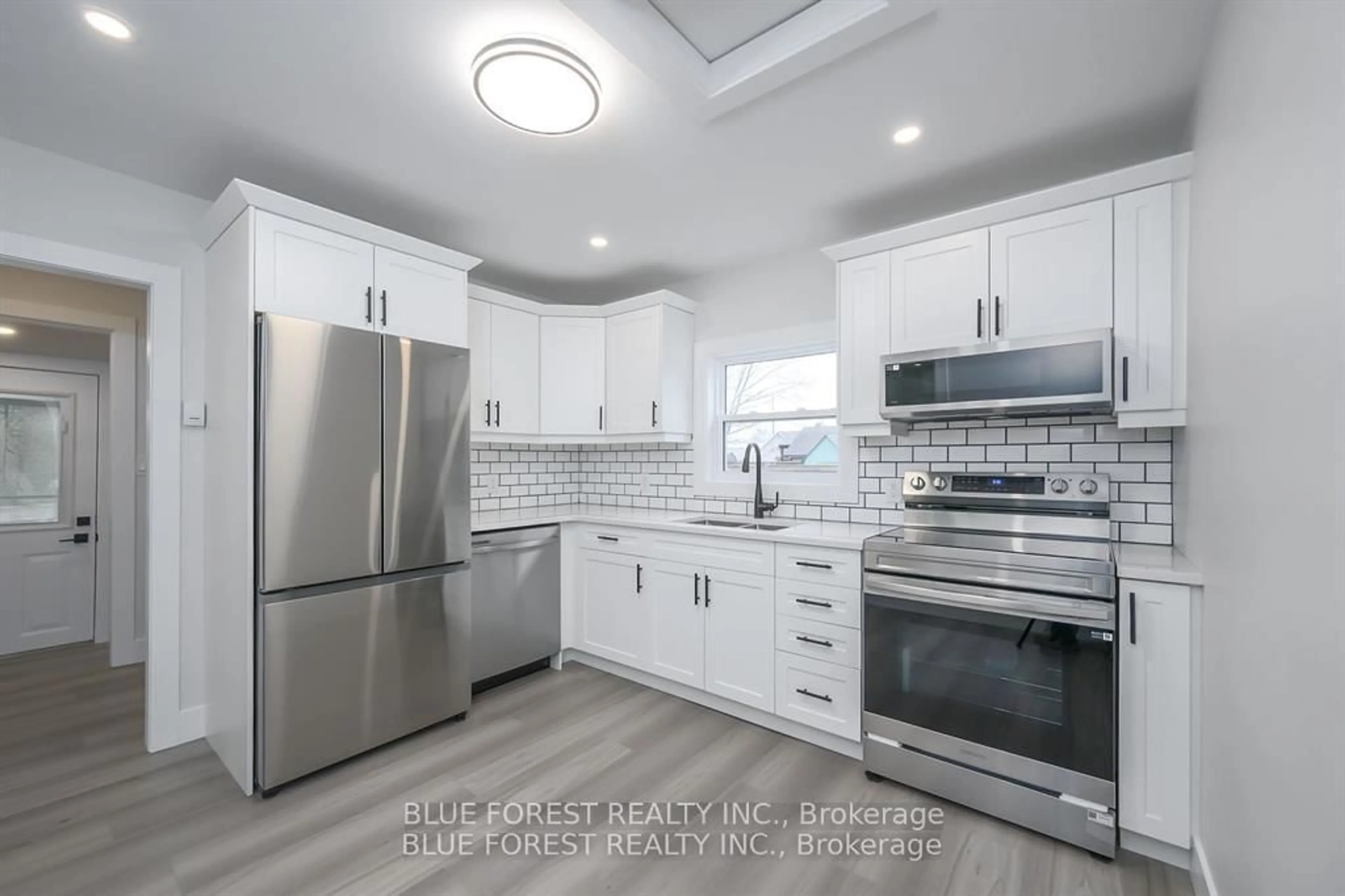Open concept kitchen, ceramic/tile floor for 186 VICTORIA St, Southwest Middlesex Ontario N0L 1M0