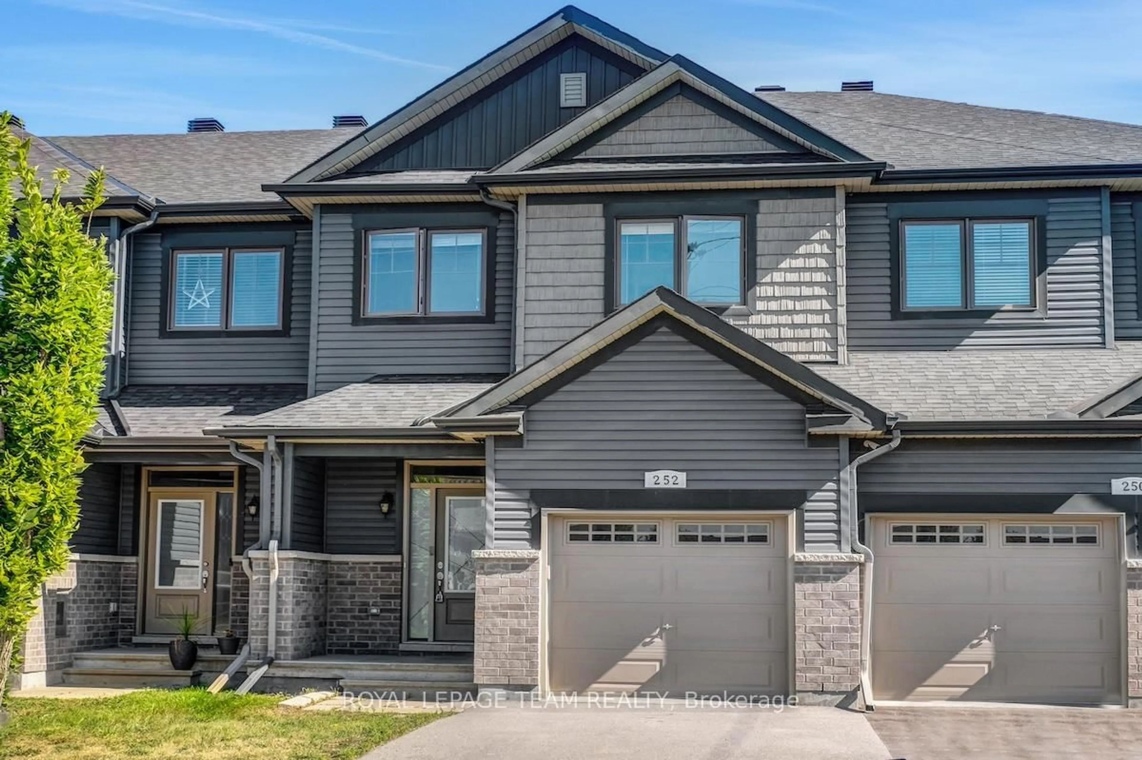 Home with vinyl exterior material, street for 252 Tim Sheehan Pl, Ottawa Ontario K2V 0N1