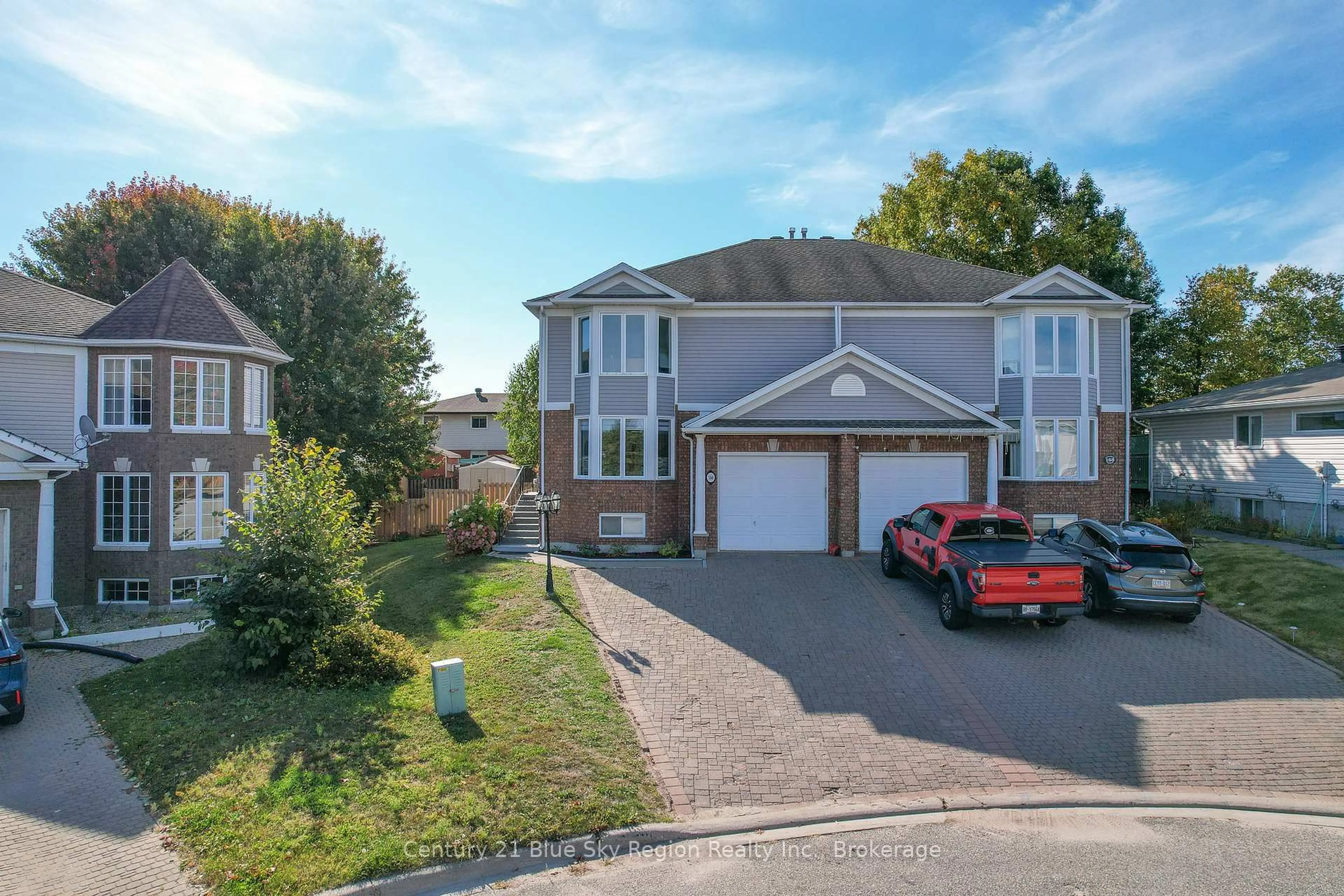 A pic from outside/outdoor area/front of a property/back of a property/a pic from drone, street for 166 Cloverbrae Cres, North Bay Ontario P1A 4J3