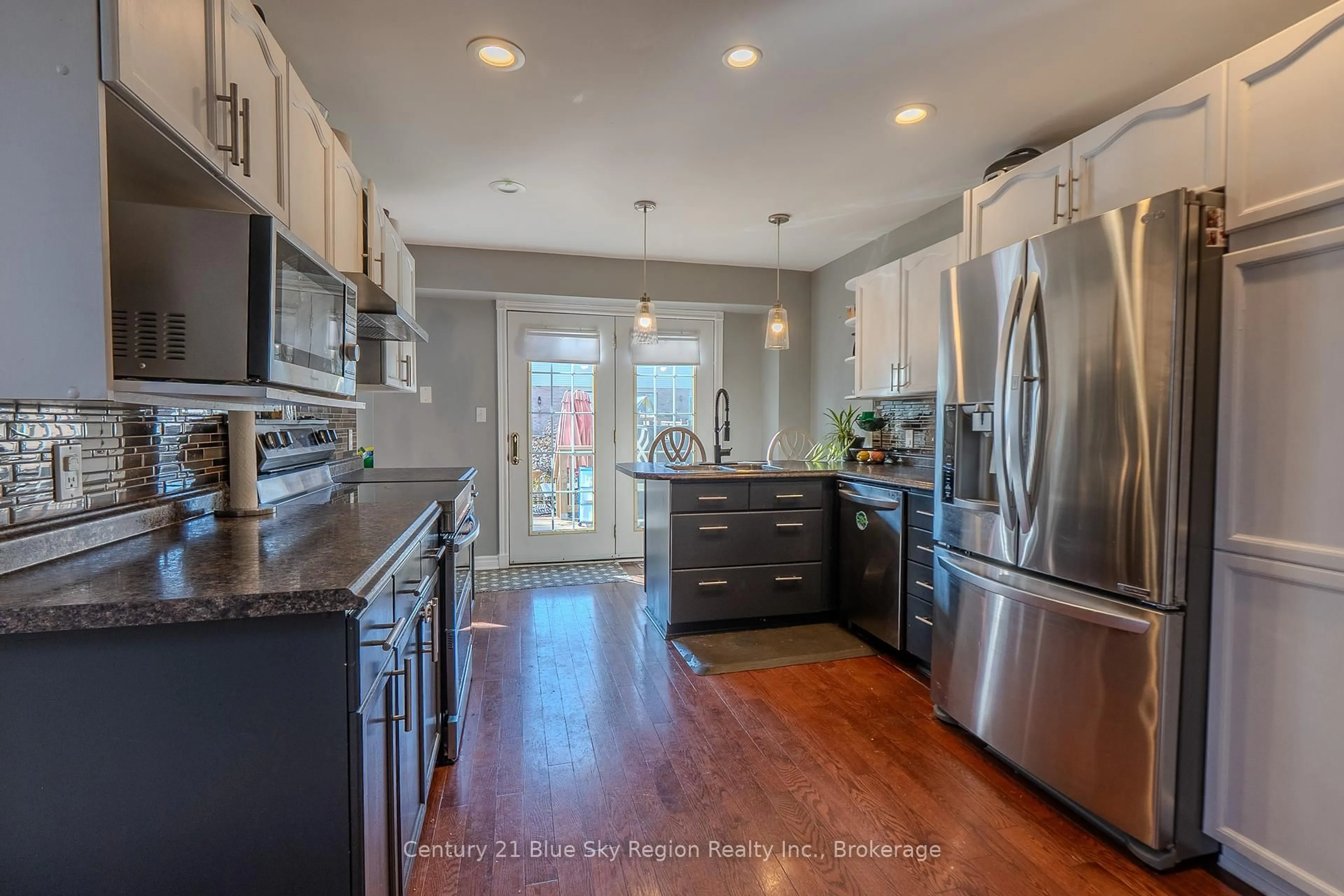 Open concept kitchen, ceramic/tile floor for 166 Cloverbrae Cres, North Bay Ontario P1A 4J3