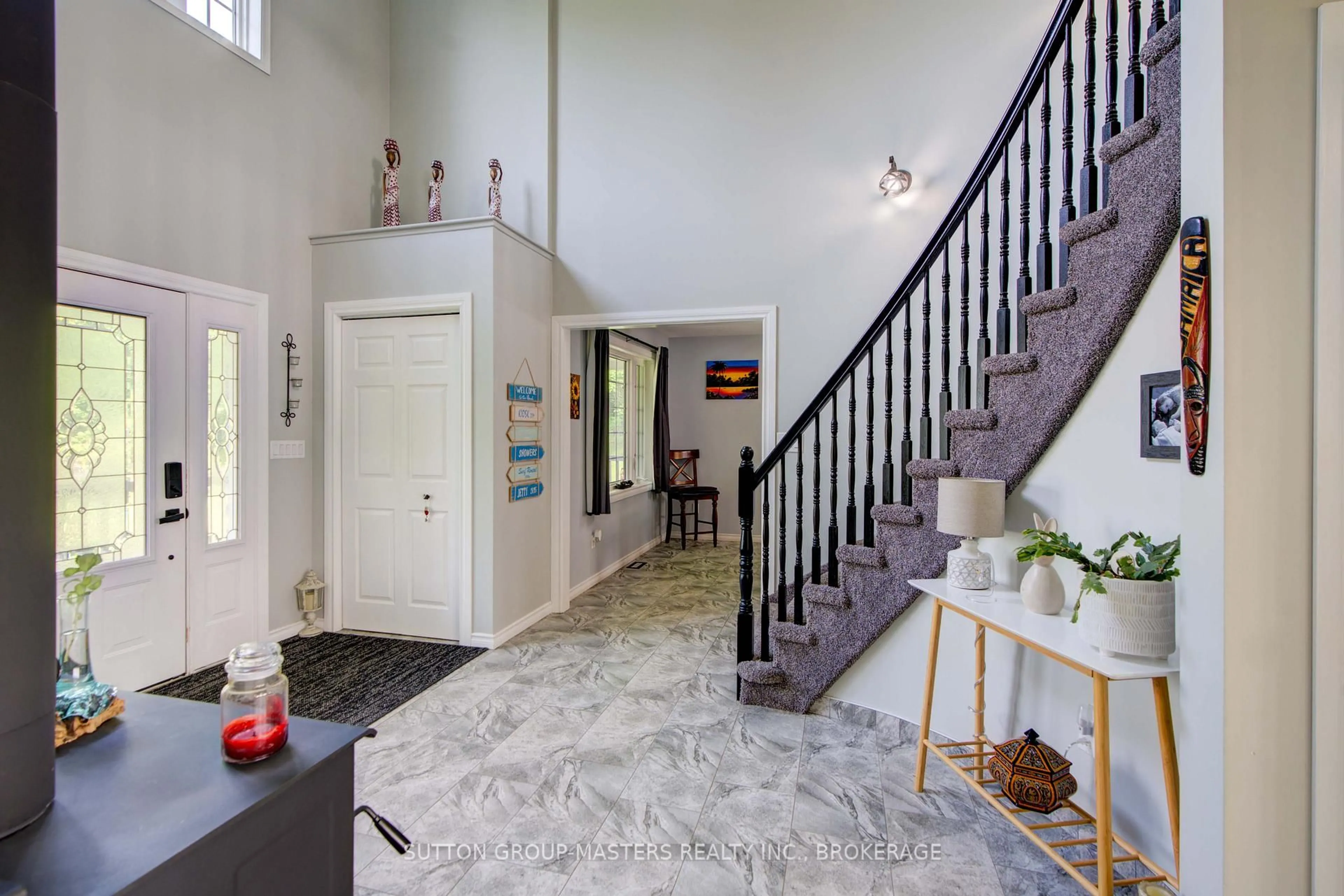 Indoor entryway for 302 Greens Rd, Leeds and the Thousand Islands Ontario K0H 2N0