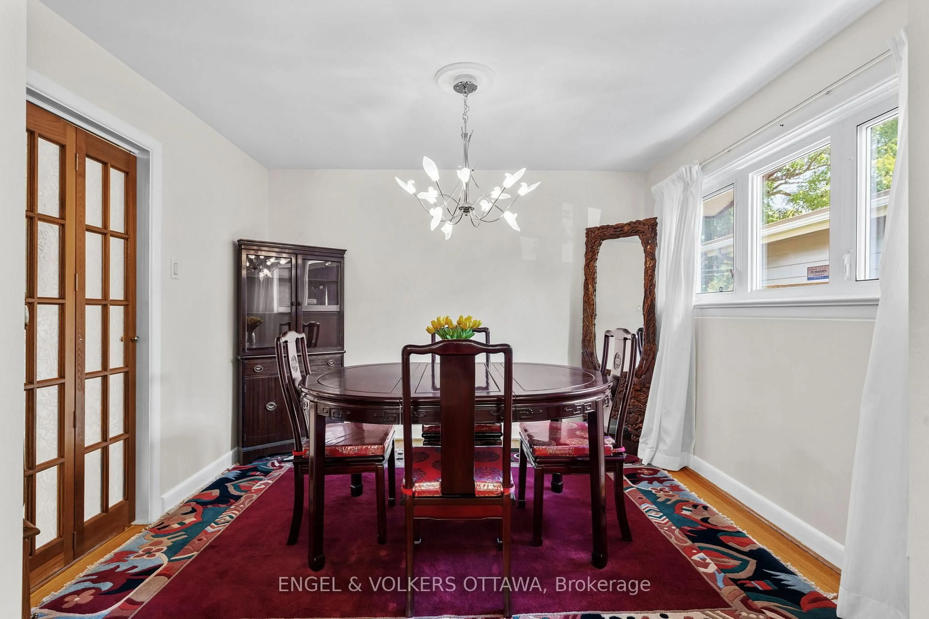 Dining room, unknown for 337 Mountbatten Ave, Ottawa Ontario K1H 5W2