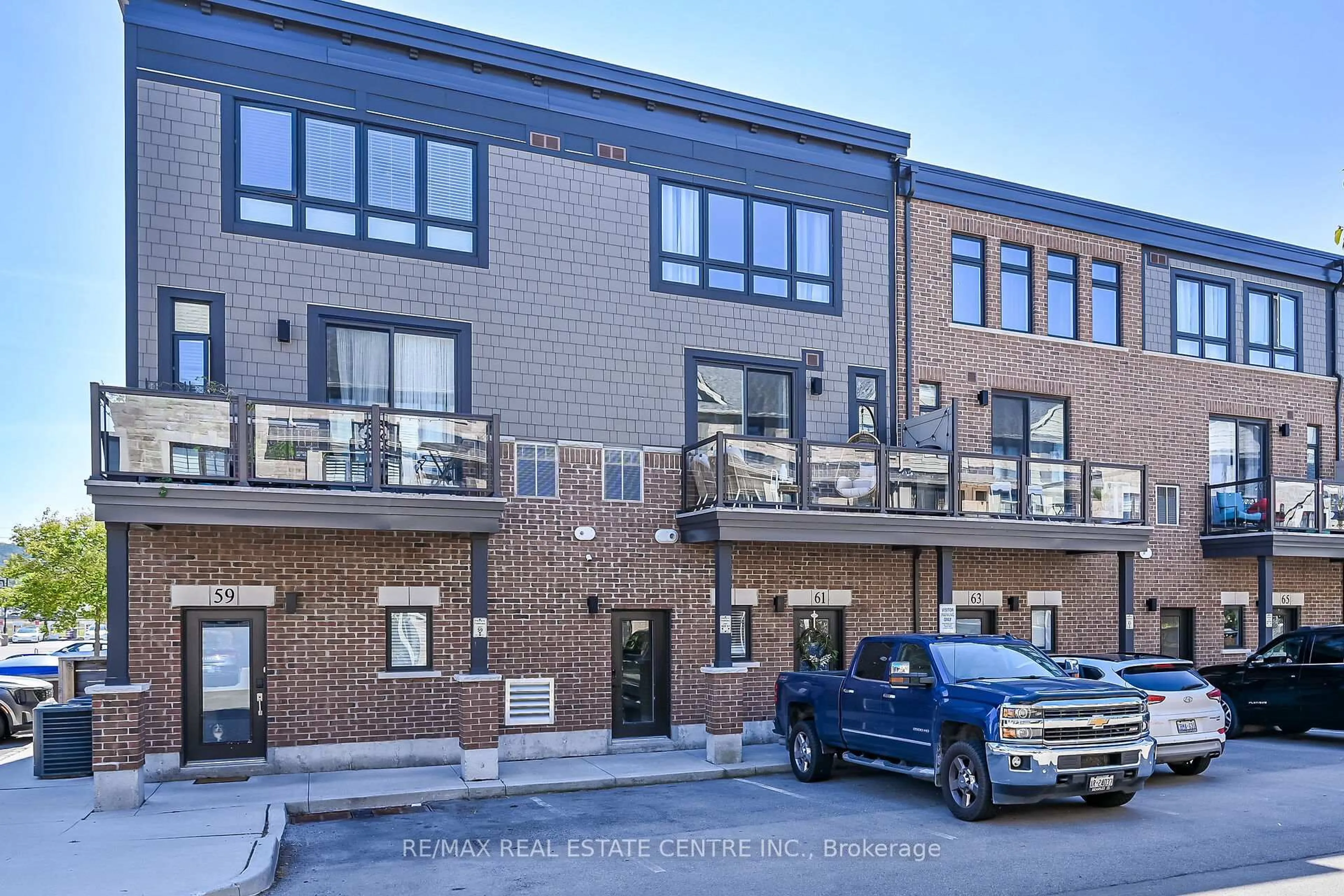 Home with brick exterior material, street for 61 Esplanade Lane, Grimsby Ontario L3M 0H2