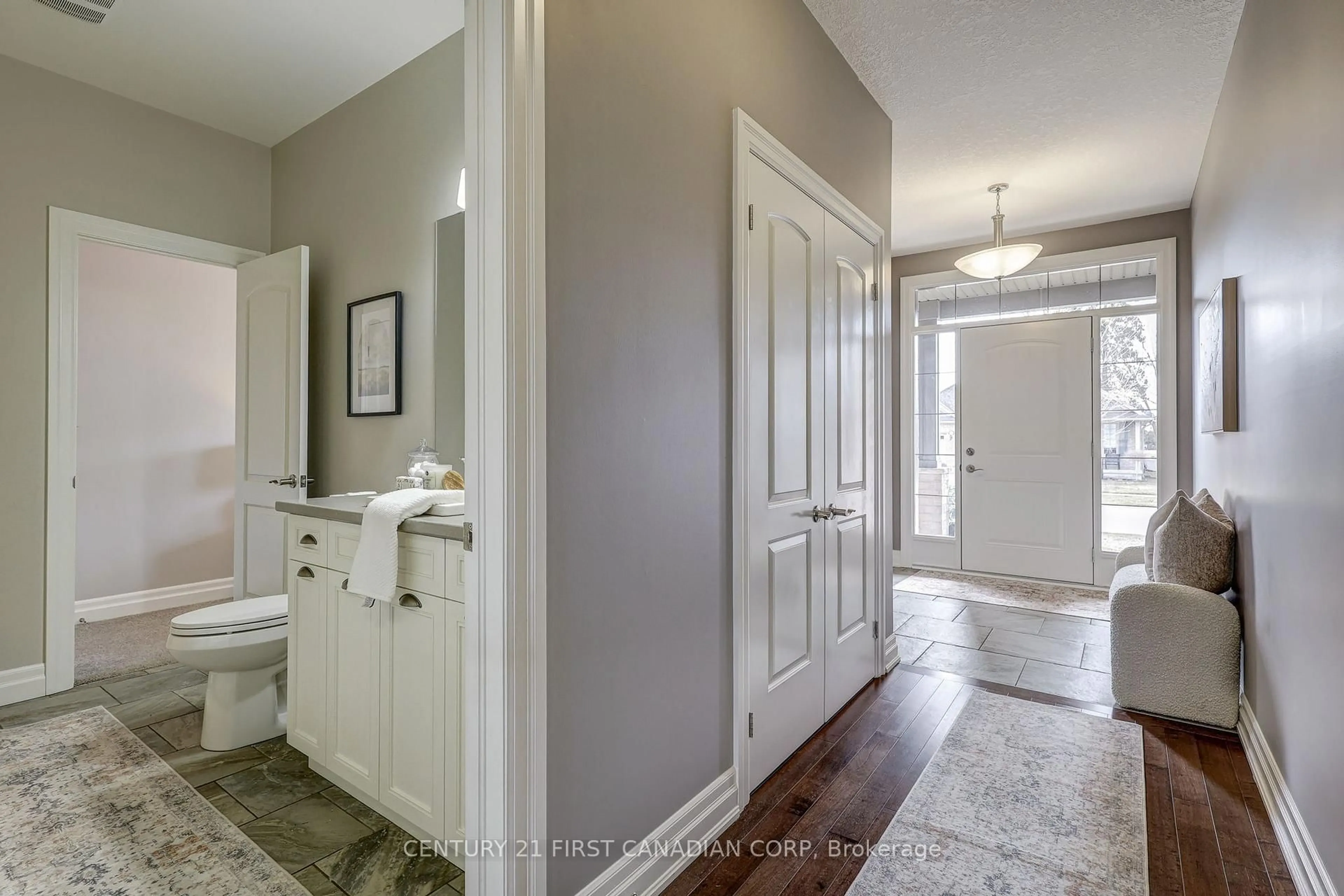 Contemporary bathroom, ceramic/tile floor for 696 BENNETT Cres, Strathroy-Caradoc Ontario N0L 1W0