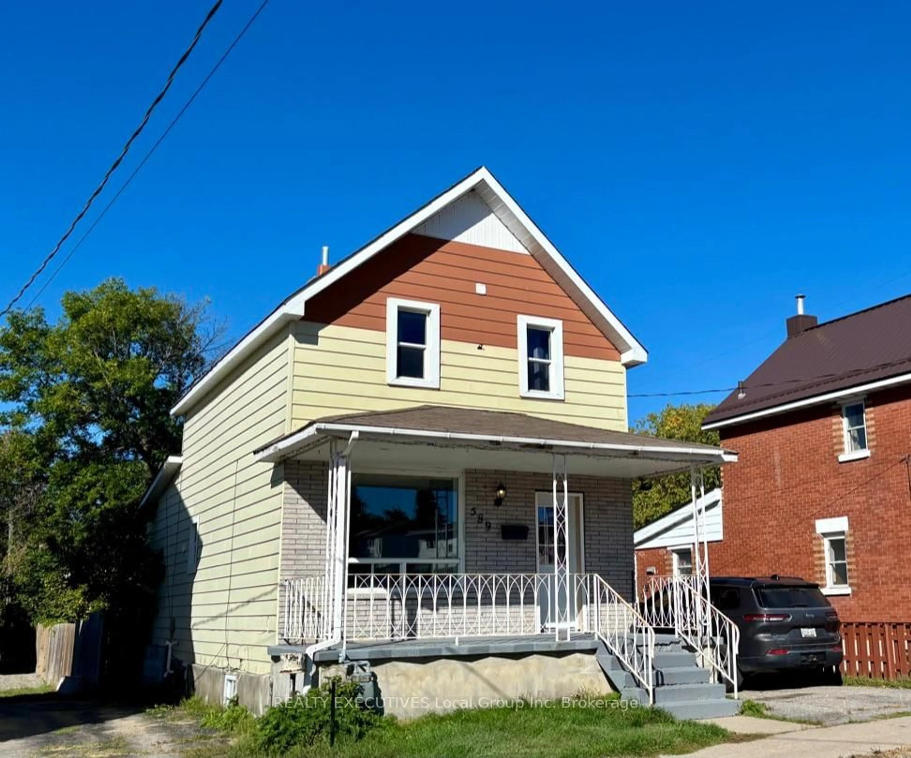 Unknown for 589 Douglas St, North Bay Ontario P1B 5N7