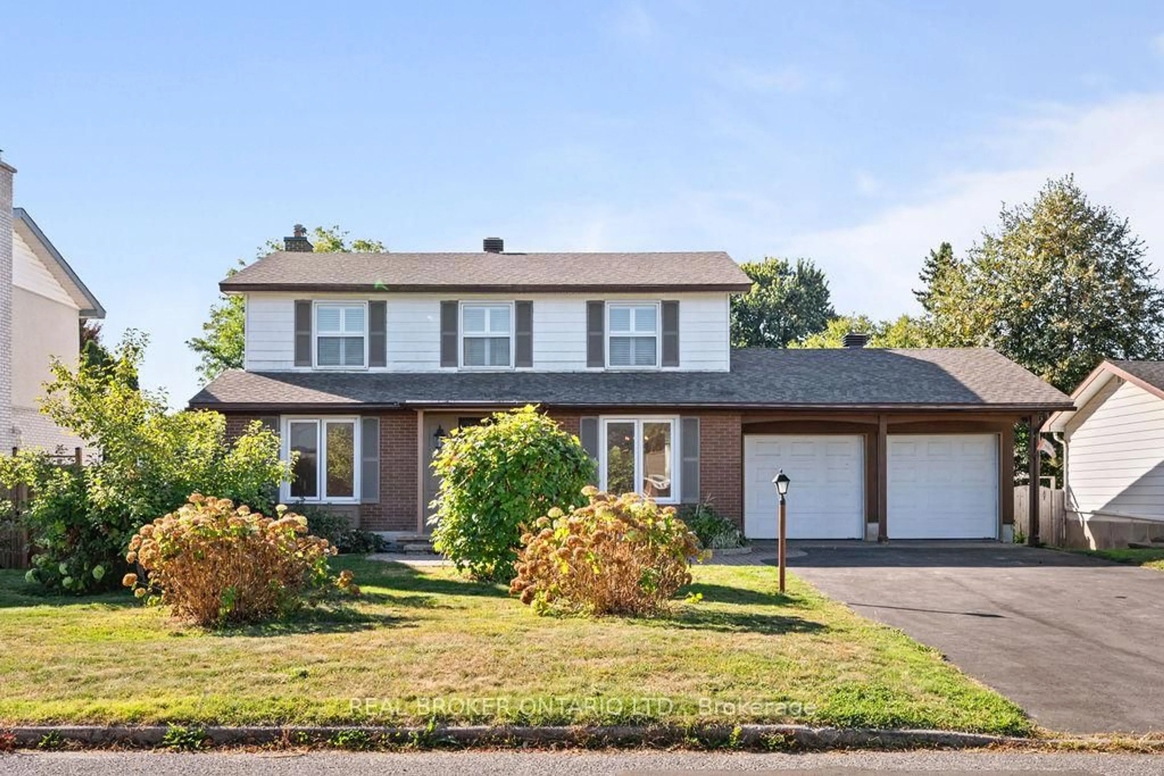 Home with vinyl exterior material, street for 99 Queensline Dr, Ottawa Ontario K2H 7J6
