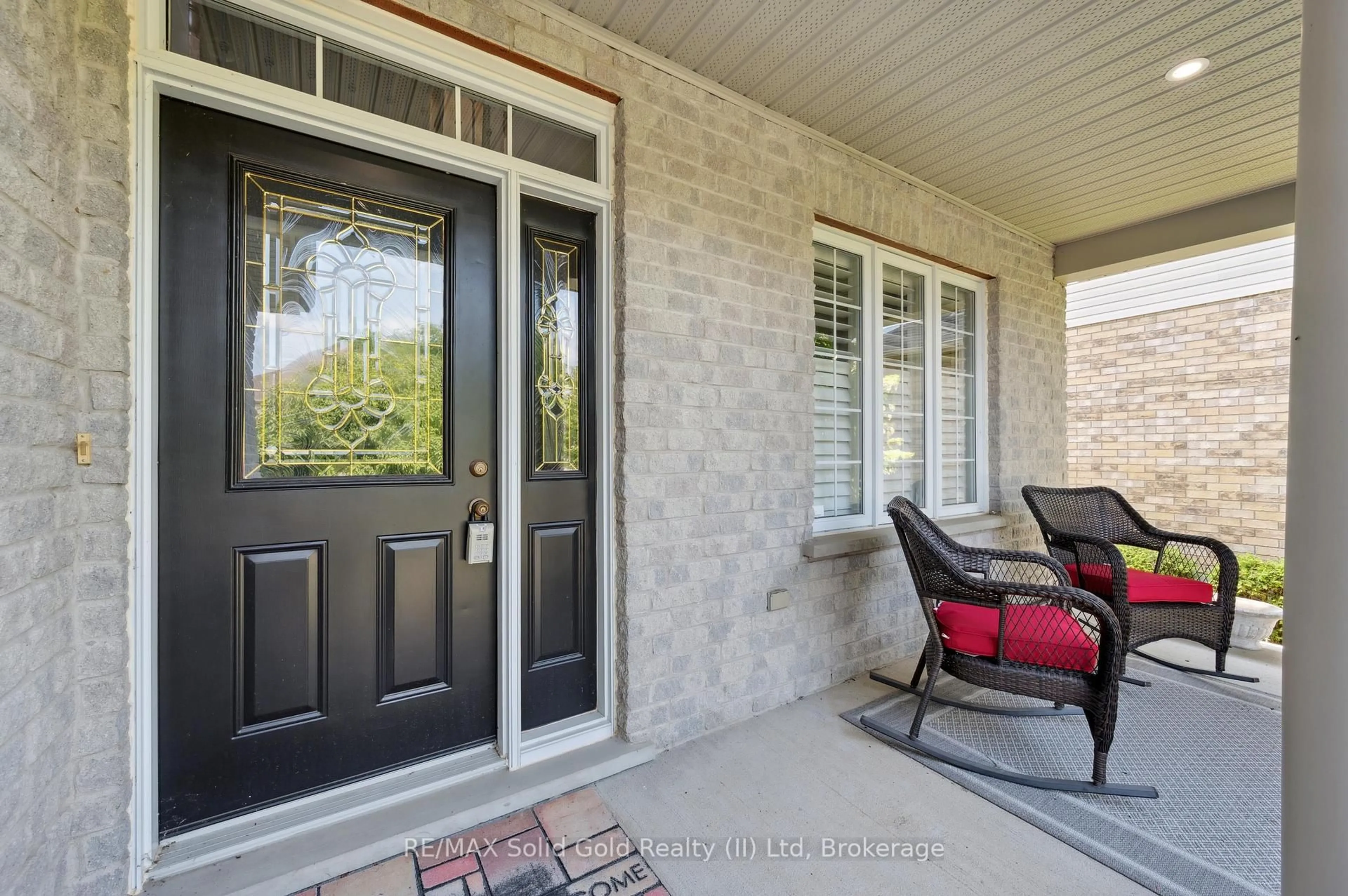 Indoor entryway for 449 Kelso Dr, Waterloo Ontario N2V 2S2