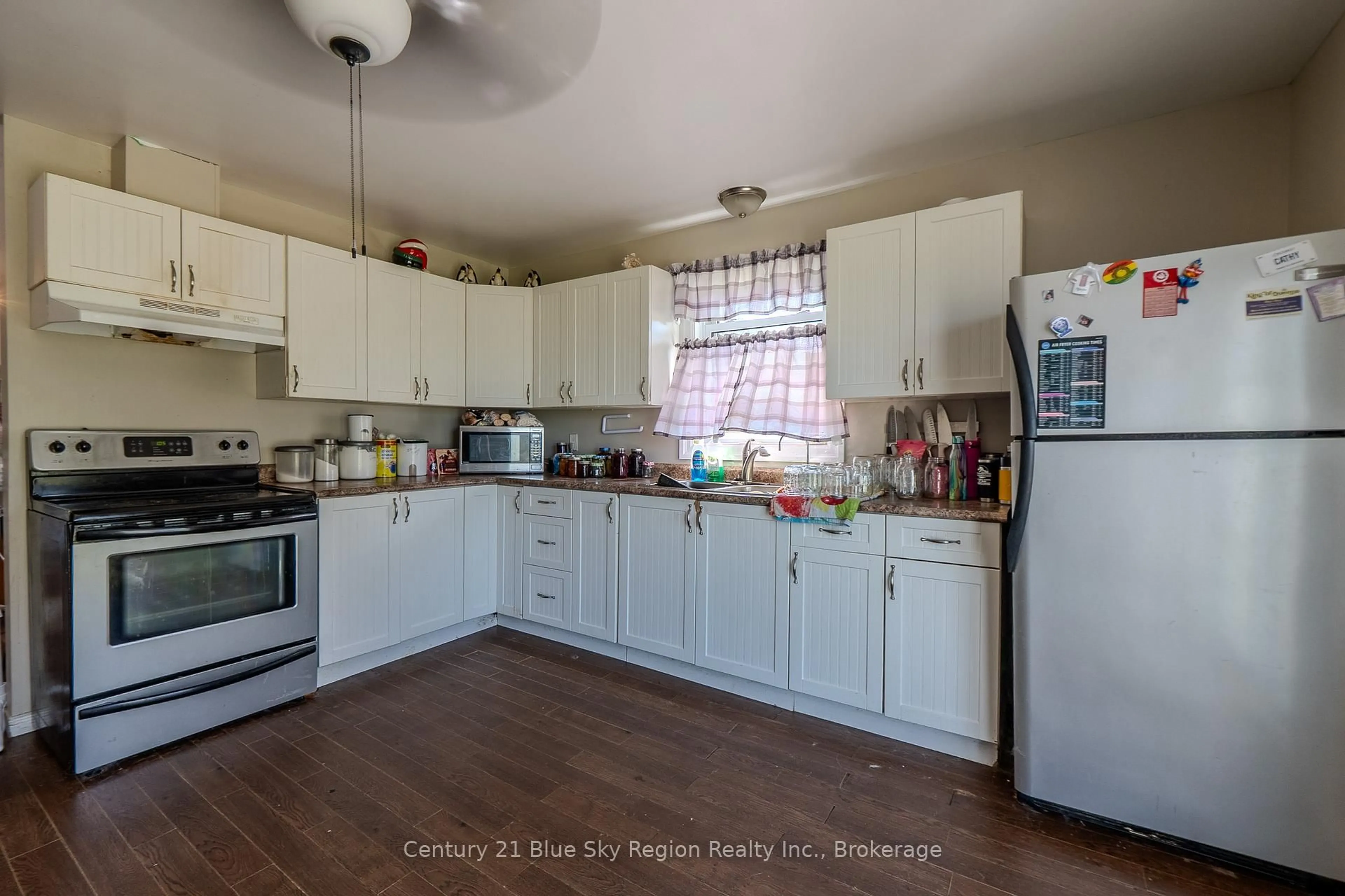 Standard kitchen, unknown for 781 Lalande Rd, West Nipissing Ontario P2B 2V3