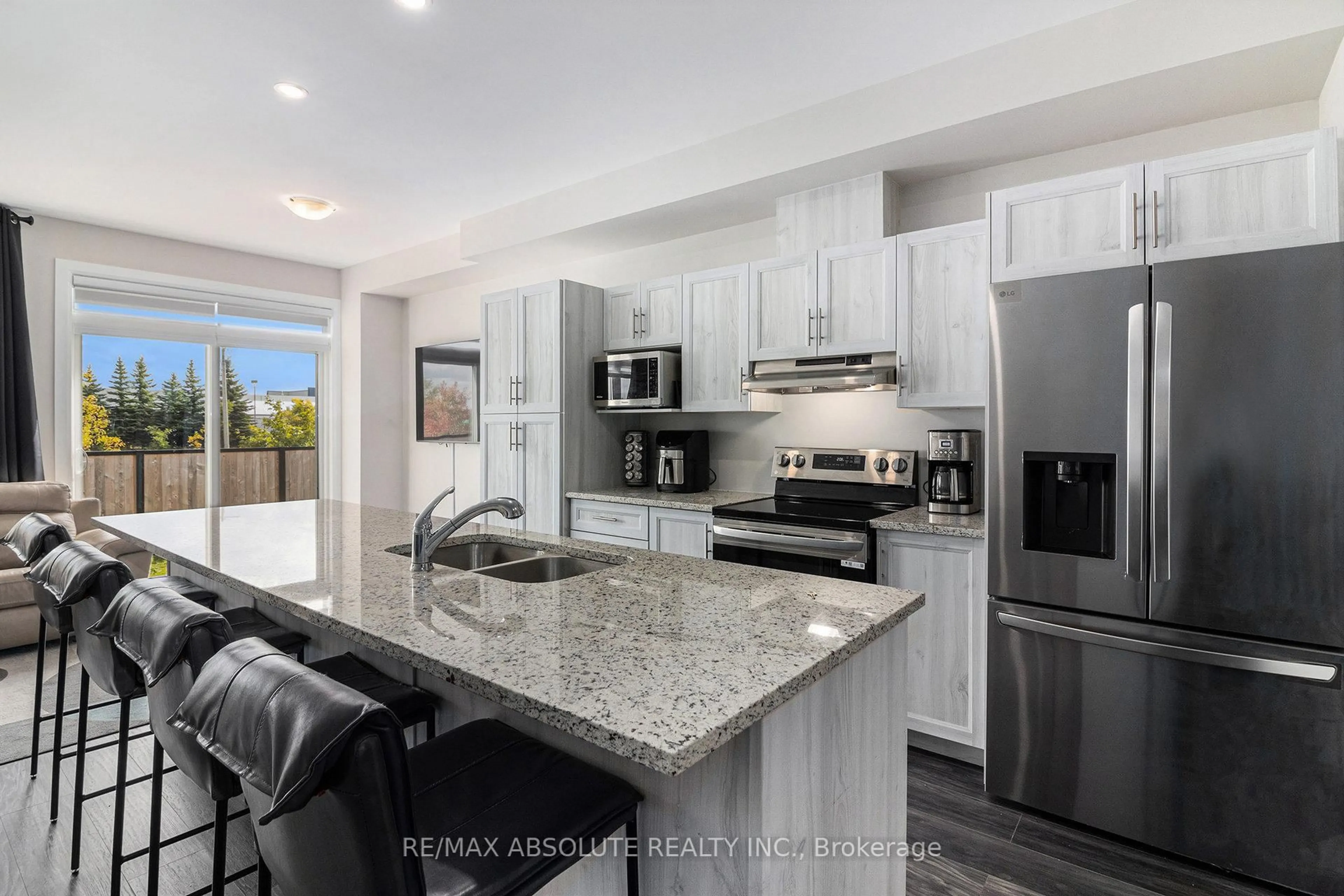 Open concept kitchen, ceramic/tile floor for 184 Hooper St, Carleton Place Ontario K7C 0W2