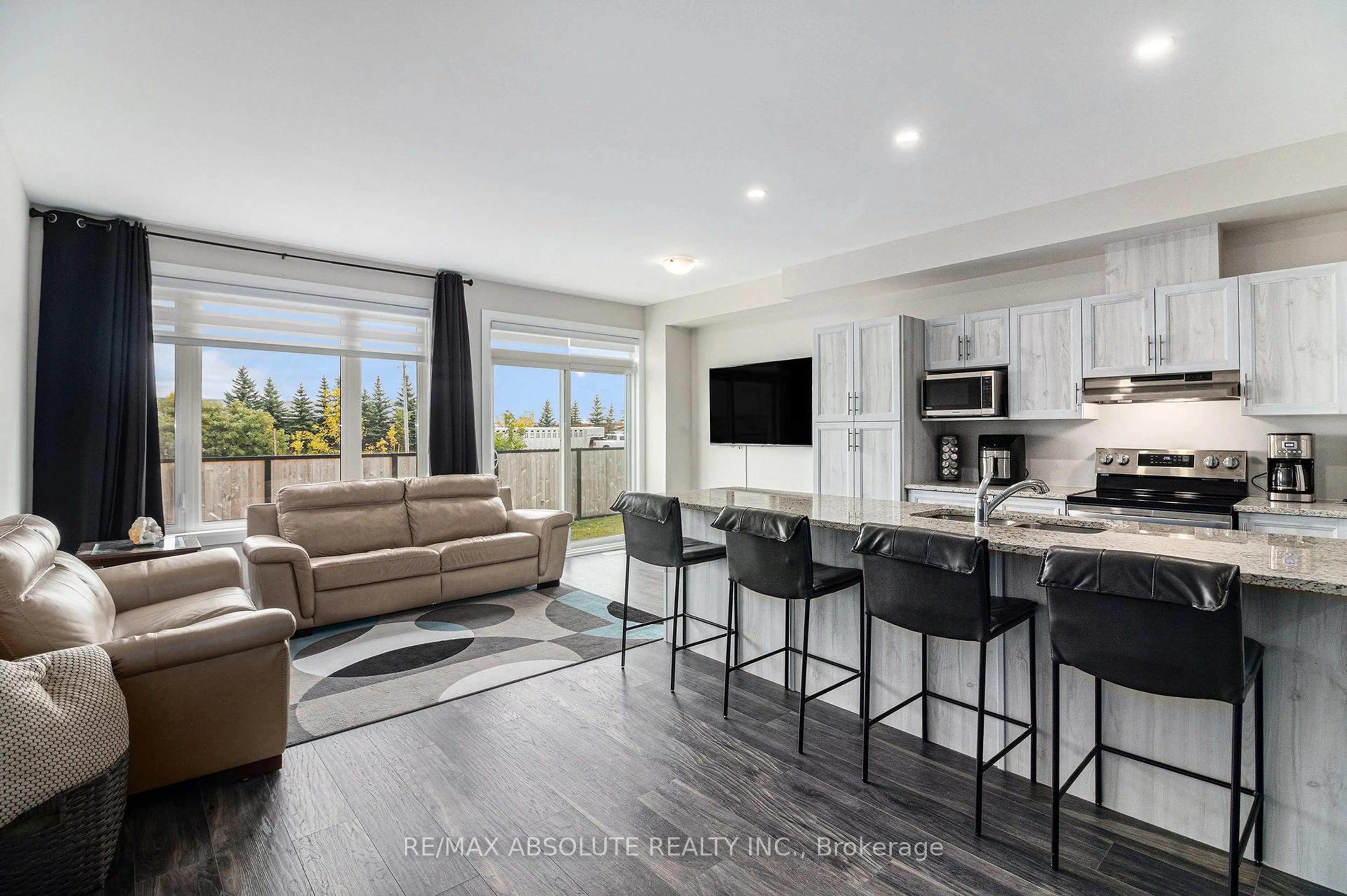Open concept kitchen, unknown for 184 Hooper St, Carleton Place Ontario K7C 0W2