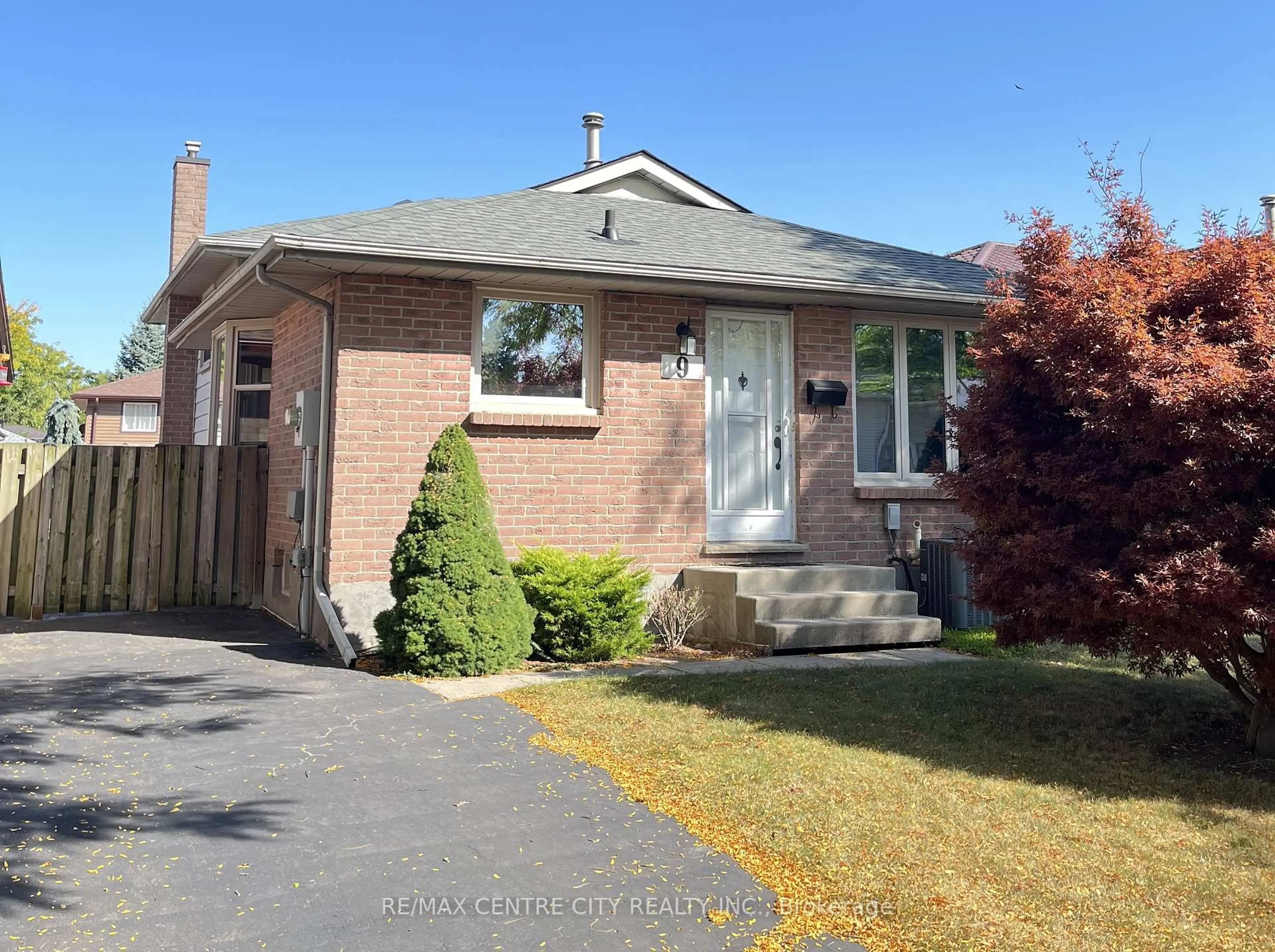 Home with brick exterior material, street for 9 Speight Cres, London East Ontario N5V 3W2