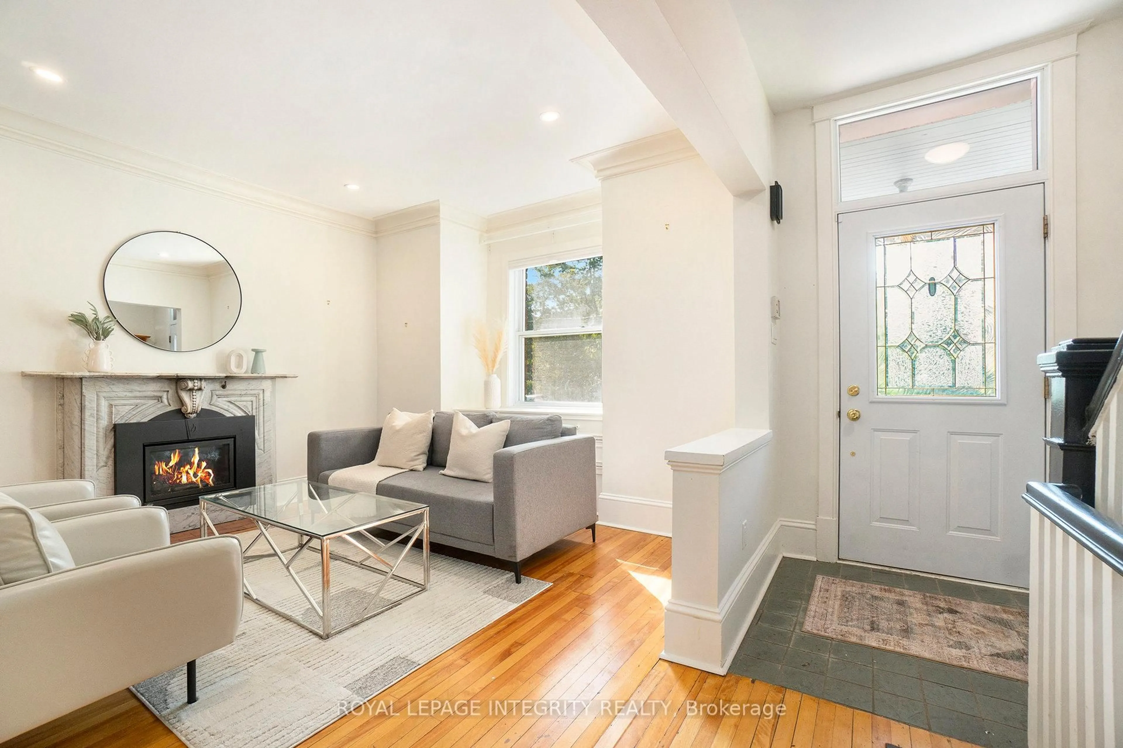 Living room with furniture, unknown for 115 Springhurst Ave, Ottawa Ontario K1S 0E3