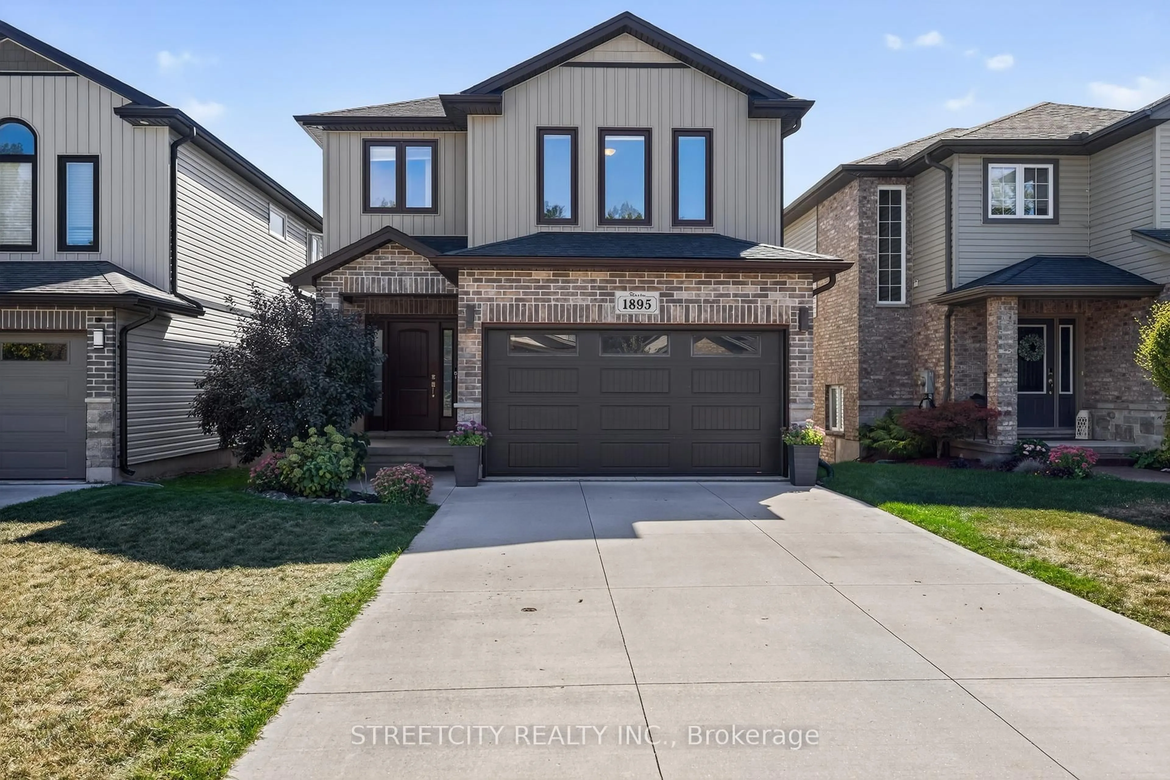 Home with brick exterior material, street for 1895 Frederick Cres, London East Ontario N5W 0A5