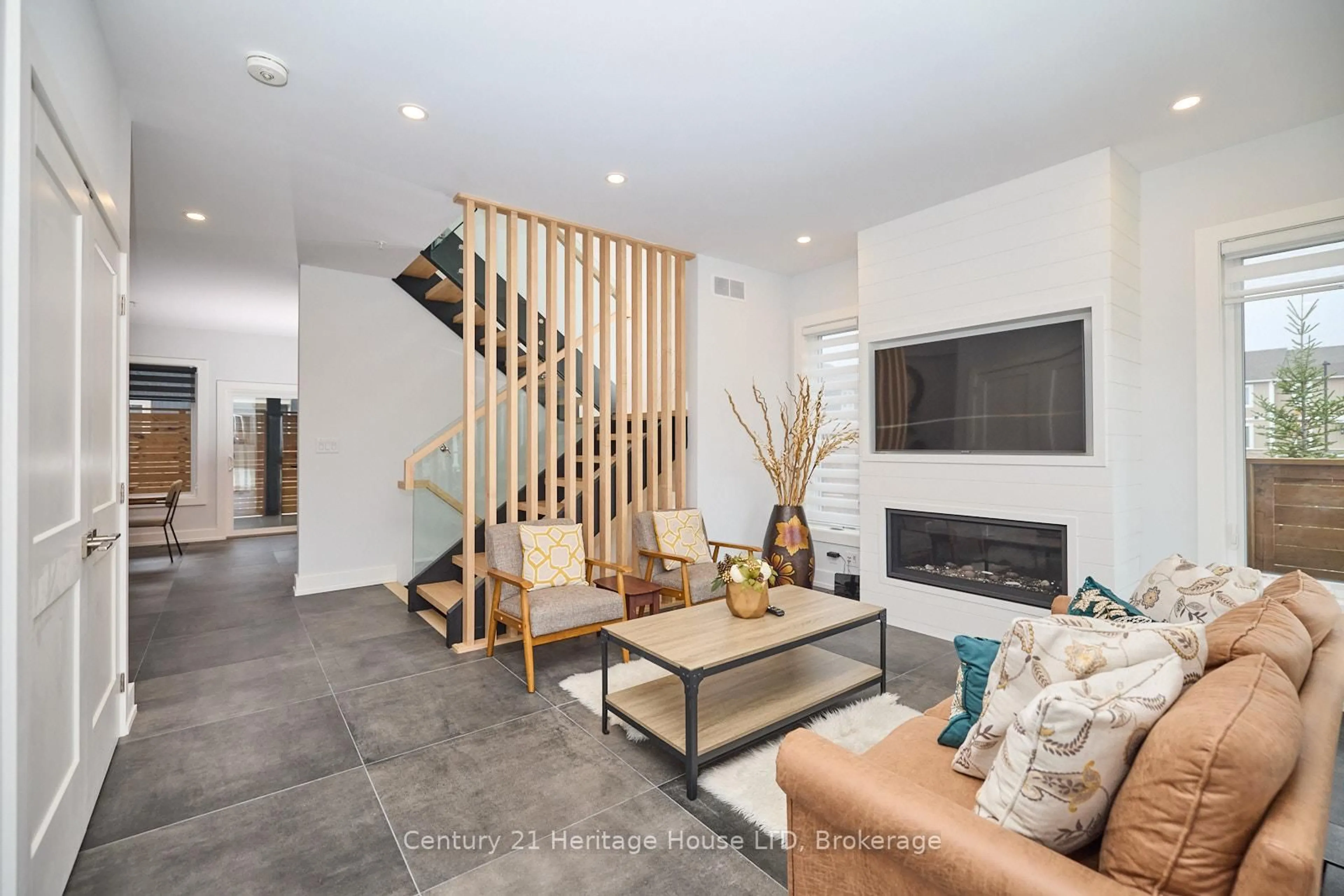 Living room with furniture, unknown for 16 Corbin St, St. Catharines Ontario L2P 0E8