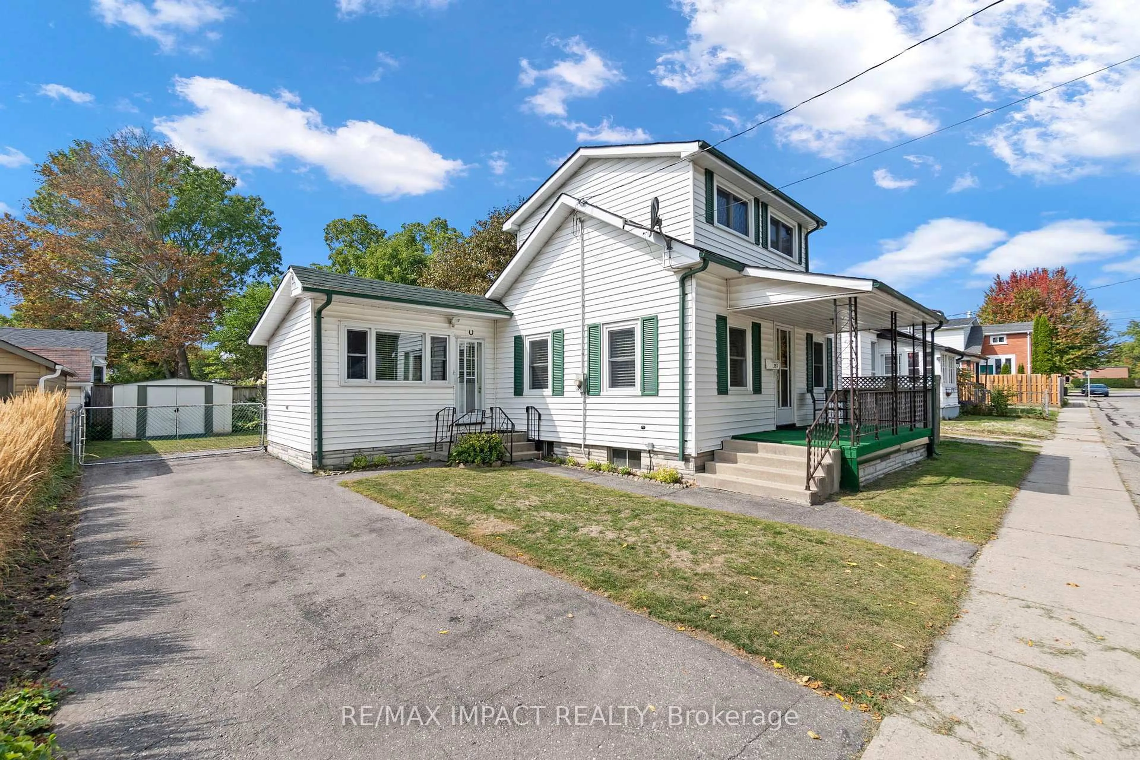 A pic from outside/outdoor area/front of a property/back of a property/a pic from drone, street for 355 Bond St, Cobourg Ontario K9A 3K7