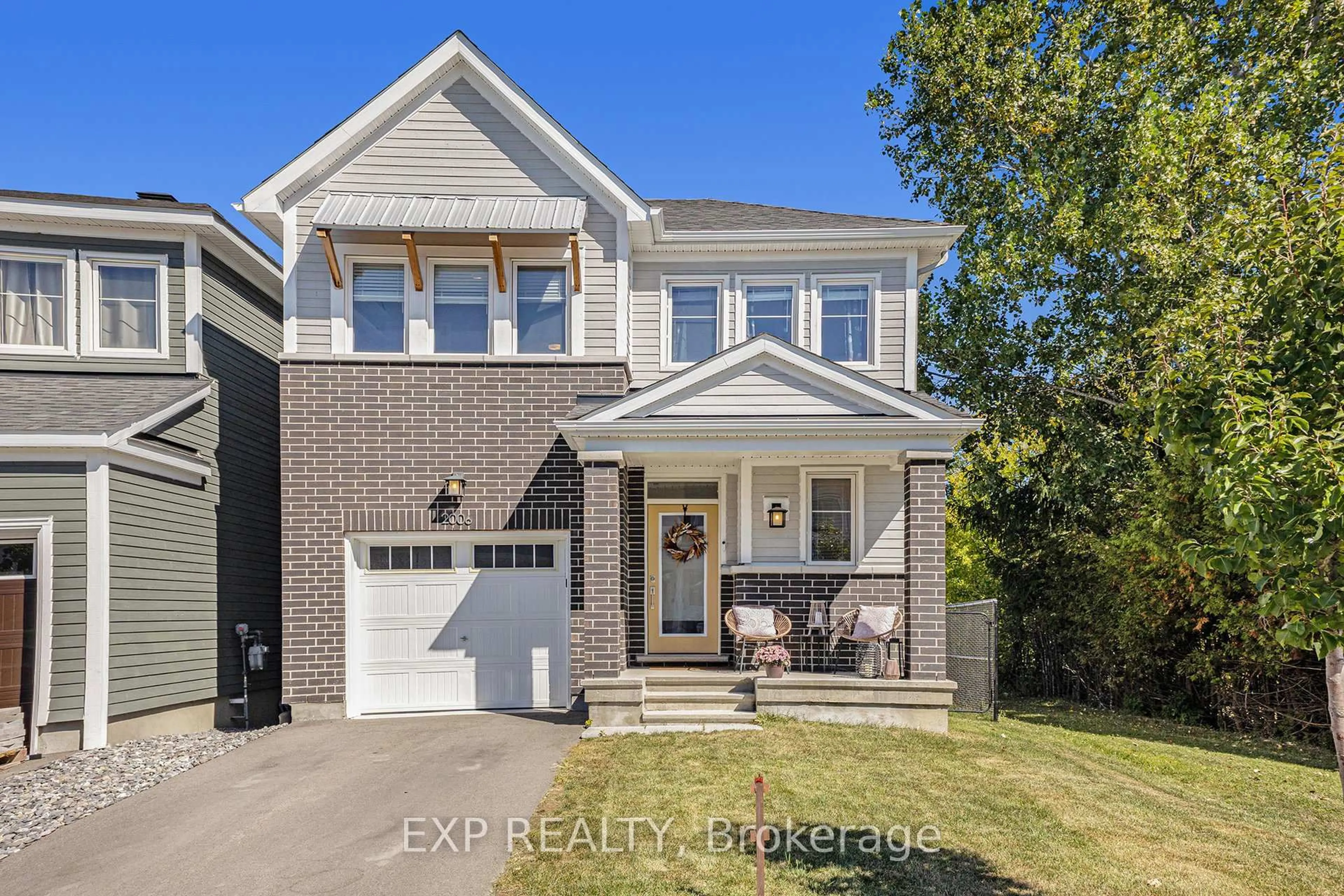 Home with brick exterior material, street for 2006 Postilion St, Richmond Ontario K0A 2Z0